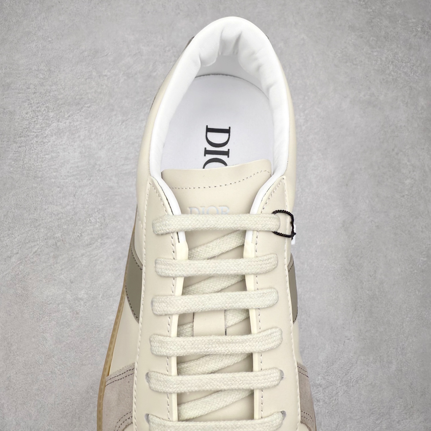 图片[5]-DIOR B01 迪奥牛皮革绒面圆头系带低帮板鞋 实拍调校N版已经零色差零失真 百分百还原实物色彩所见即所得 不存在货不对板色差等低级问题 选购参考实物拍摄 不混卖不参货 只用心做好货严格选品 承诺混一赔十 尺码：36 36.5 37.5 38 38.5 39 40 40.5 41 42 42.5 43 44 44.5 45-选品中心