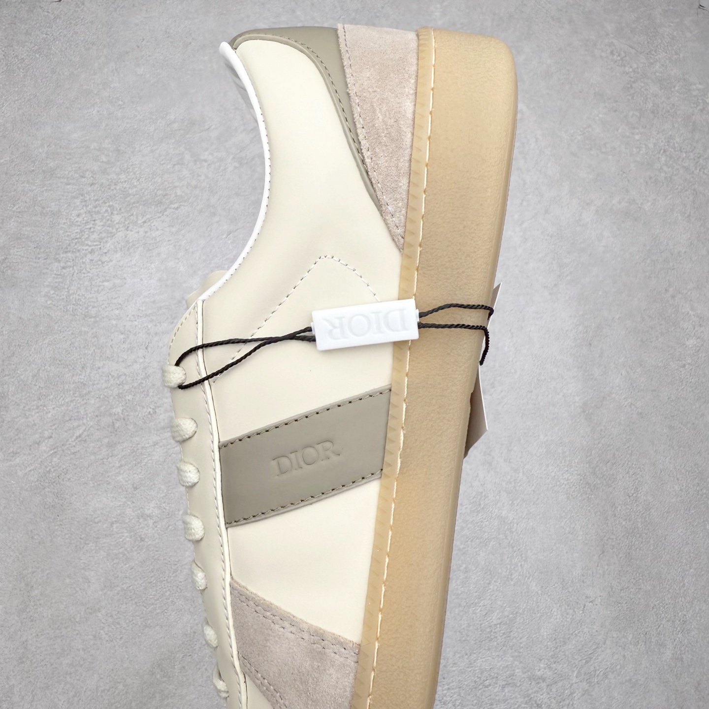 图片[7]-DIOR B01 迪奥牛皮革绒面圆头系带低帮板鞋 实拍调校N版已经零色差零失真 百分百还原实物色彩所见即所得 不存在货不对板色差等低级问题 选购参考实物拍摄 不混卖不参货 只用心做好货严格选品 承诺混一赔十 尺码：36 36.5 37.5 38 38.5 39 40 40.5 41 42 42.5 43 44 44.5 45-选品中心