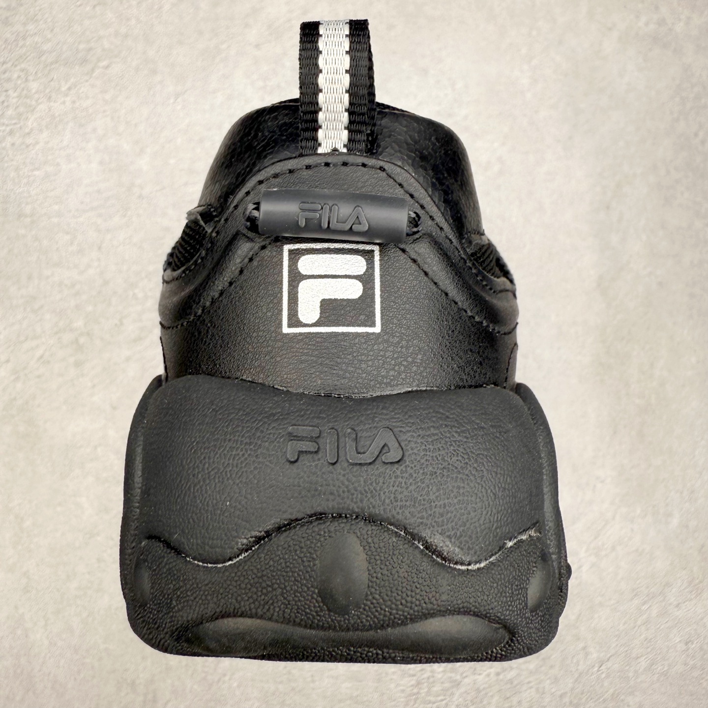 图片[8]-FILA斐乐 FLUID 6 猫爪织物合成革百搭潮流时尚个性运动复古经典减震耐磨低帮老爹鞋 FUSION 系列传承了 FILA 的百年基因，融入年轻运动及潮流文化，成为引领变革、创新突破的一代。以“1+N” 的跨界合作模式重现经典的同时创造经典。带来最出其不意的跨界合作惊喜。同时，FILAFUSION把FILA 的 DNA 融入到定制体验里，你可以随心制造厲于你的产品。FILA FUSION 的鞋家族涵盖了老爹鞋、跑步鞋、网球鞋、季节款。风格复古新潮，满足了时尚人士出行及各类运动的搭配需求，成为当下年轻人筷拥的鞋类品牌之一。FILA FUSION 走进年轻人的世界，通过年轻人运动，街舞，滑板，篮球，展现 FILA FUSION 的潮流态度和年轻文化。FILA FUSION 认为末来属于引领变革、创新突破的年轻一代，让我们一起构成 FILA 未来的蓝图吧！尺码：35.5 36 36.5 37.5 38 38.5 39 40 40.5 41 42 42.5 43 44 44.5 45-选品中心