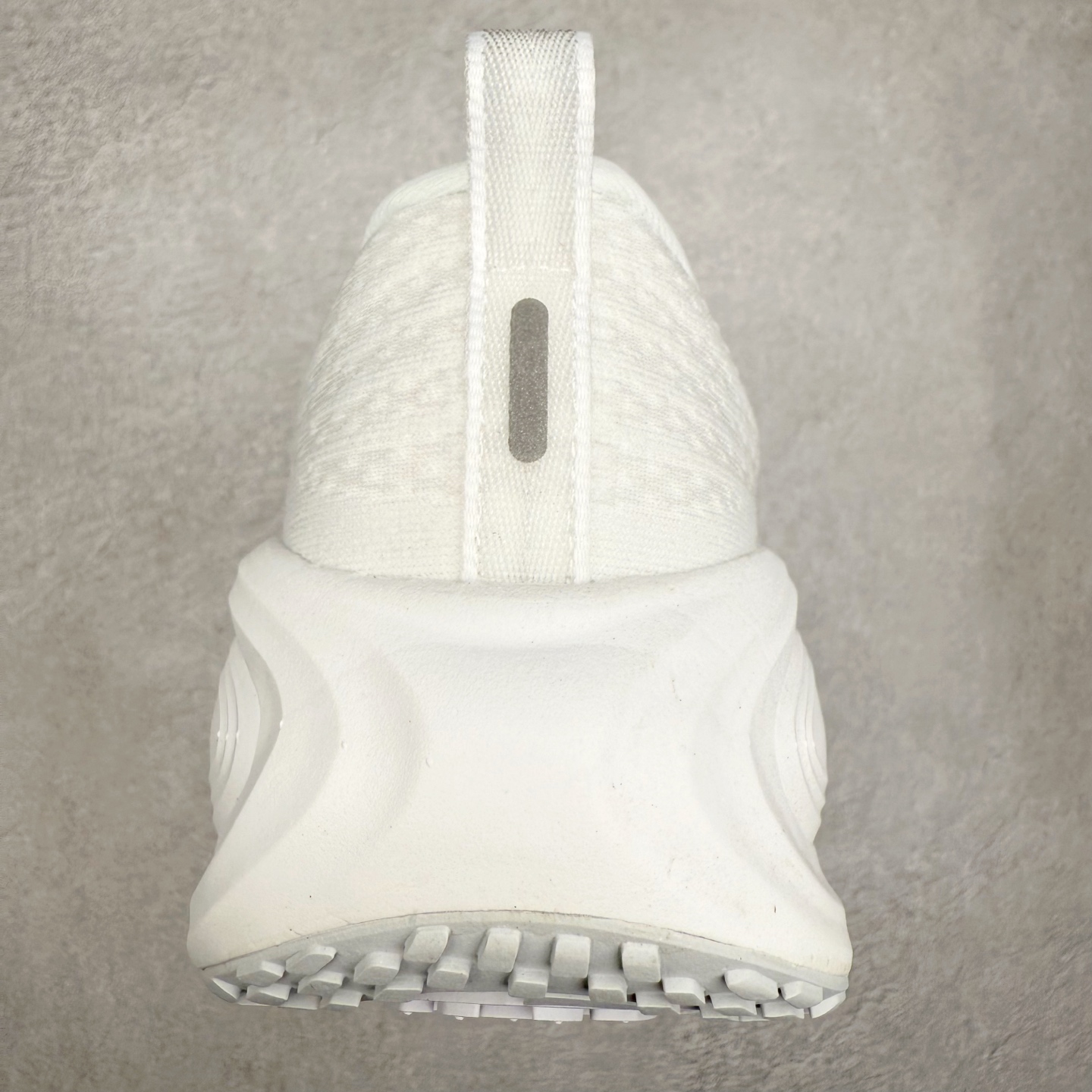 图片[8]-NK Vomero Plus 时尚舒适 网布防滑耐磨 低帮跑步鞋 HV8150-102 实拍调校N版已经零色差零失真 百分百还原实物色彩所见即所得 不存在货不对板色差等低级问题 选购参考实物拍摄 不混卖不参货 只用心做好货严格选品 承诺混一赔十 尺码：36 36.5 37.5 38 38.5 39 40 40.5 41 42 42.5 43 44 44.5 45-选品中心