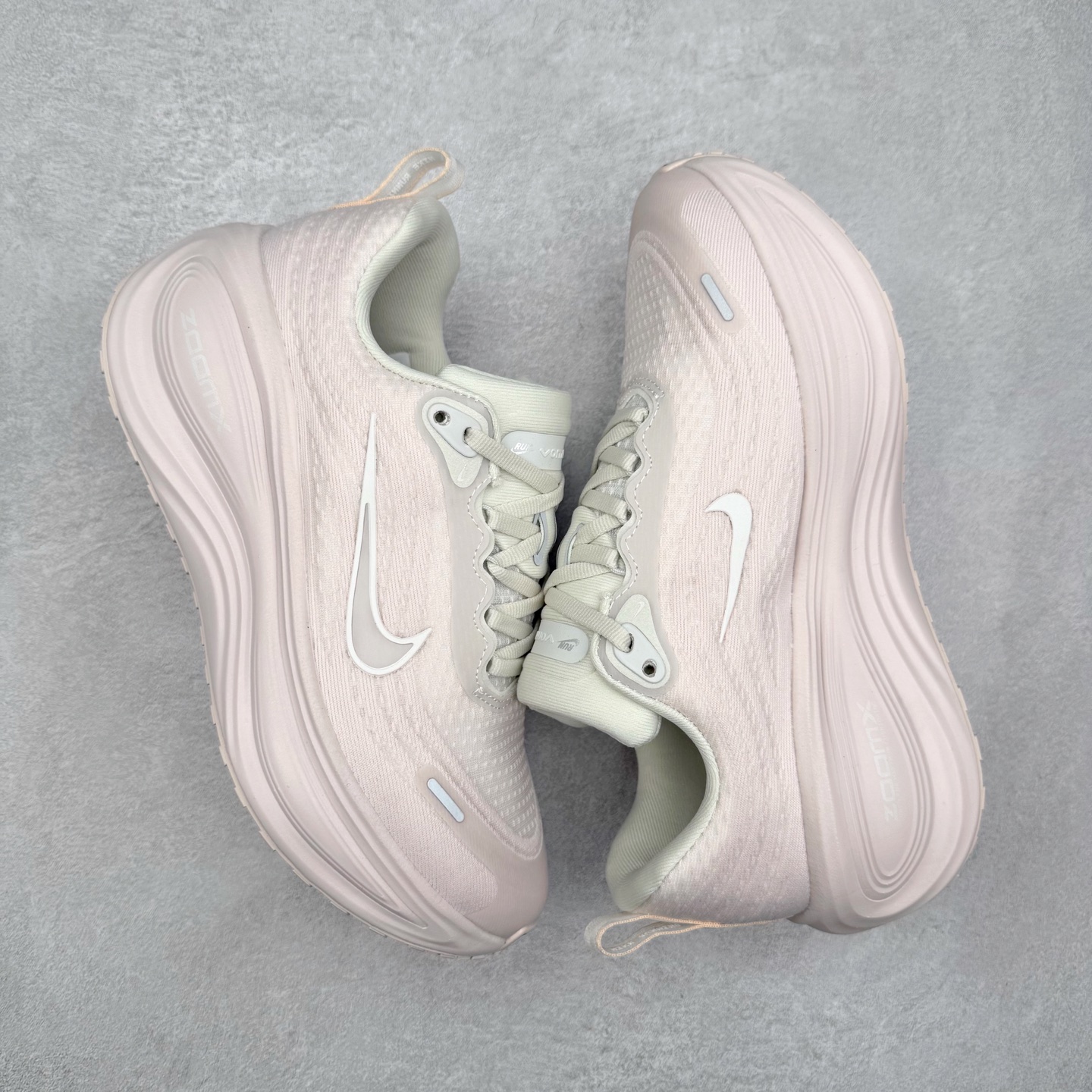 图片[3]-NK Vomero Plus 时尚舒适 网布防滑耐磨 低帮跑步鞋 HV8150-603 实拍调校N版已经零色差零失真 百分百还原实物色彩所见即所得 不存在货不对板色差等低级问题 选购参考实物拍摄 不混卖不参货 只用心做好货严格选品 承诺混一赔十 尺码：36 36.5 37.5 38 38.5 39 40 40.5 41 42 42.5 43 44 44.5 45-选品中心