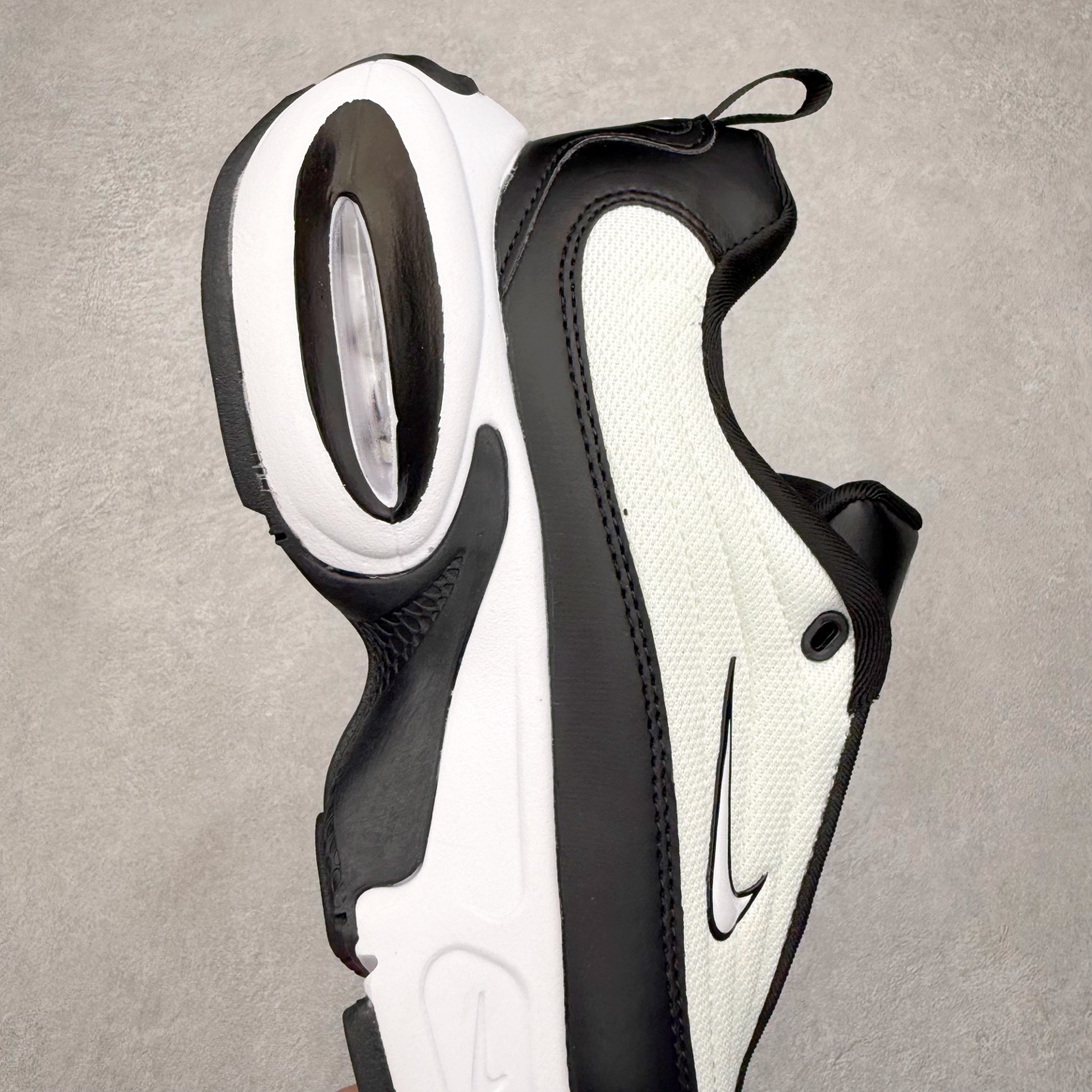 图片[6]-NK Air Max Portal 豪门系列低帮气垫百搭增高休闲运动慢跑鞋 选用网眼鞋面，脚感舒适透气。鞋舌、鞋侧及后跟处饰有品牌标识，简约大气又时尚。采用经典系带开合方式，可自由调节松紧度。泡棉中底搭载Max Air气垫，具有良好的回弹性及缓震性能。橡胶外底可防滑耐磨，提升抓地力。尺码：35.5 36 36.5 37.5 38 38.5 39 40 40.5 41 42 42.5 43 44 44.5 45-选品中心