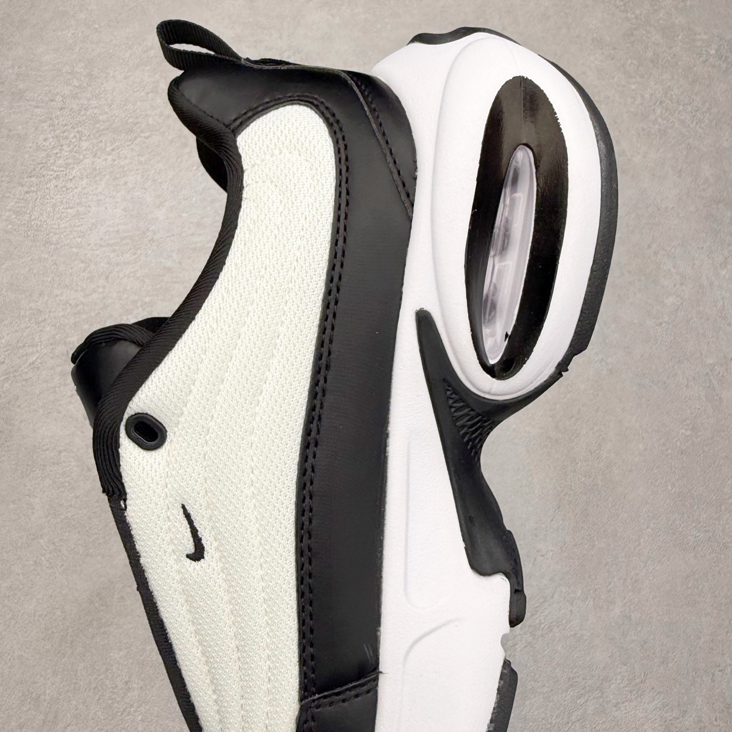 图片[7]-NK Air Max Portal 豪门系列低帮气垫百搭增高休闲运动慢跑鞋 选用网眼鞋面，脚感舒适透气。鞋舌、鞋侧及后跟处饰有品牌标识，简约大气又时尚。采用经典系带开合方式，可自由调节松紧度。泡棉中底搭载Max Air气垫，具有良好的回弹性及缓震性能。橡胶外底可防滑耐磨，提升抓地力。尺码：35.5 36 36.5 37.5 38 38.5 39 40 40.5 41 42 42.5 43 44 44.5 45-选品中心