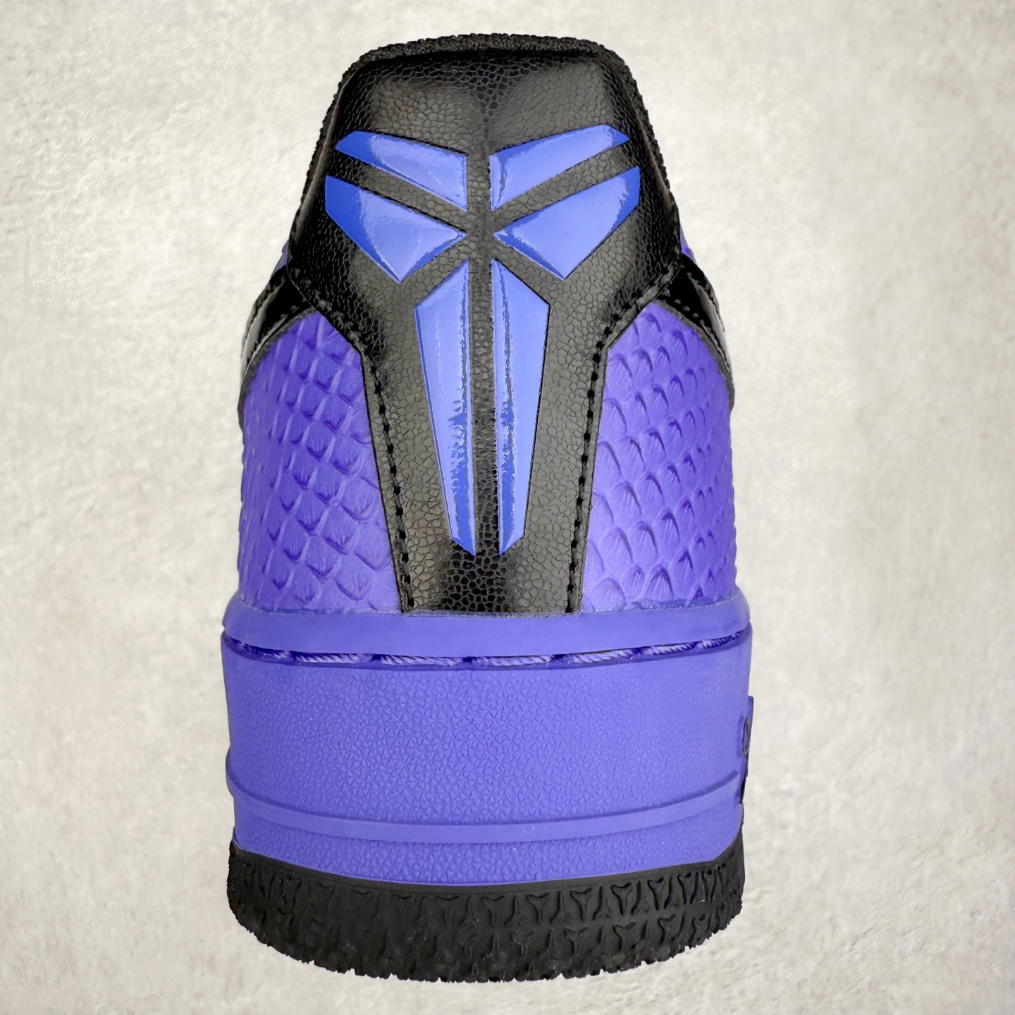 图片[8]-NK Air Force 1´07 Low 空军一号低帮百搭休闲运动板鞋 II7062-500 柔软、弹性十足的缓震性能和出色的中底设计 横跨复古与现代的外型结合 造就出风靡全球 三十多年的Force 1 直到今天还深受青睐 实拍调校N版已经零色差零失真 百分百还原实物色彩所见即所得 不存在货不对板色差等低级问题 选购参考实物拍摄 不混卖不参货 只用心做好货严格选品 承诺混一赔十 尺码：36 36.5 37.5 38 38.5 39 40 40.5 41 42 42.5 43 44 44.5 45-选品中心