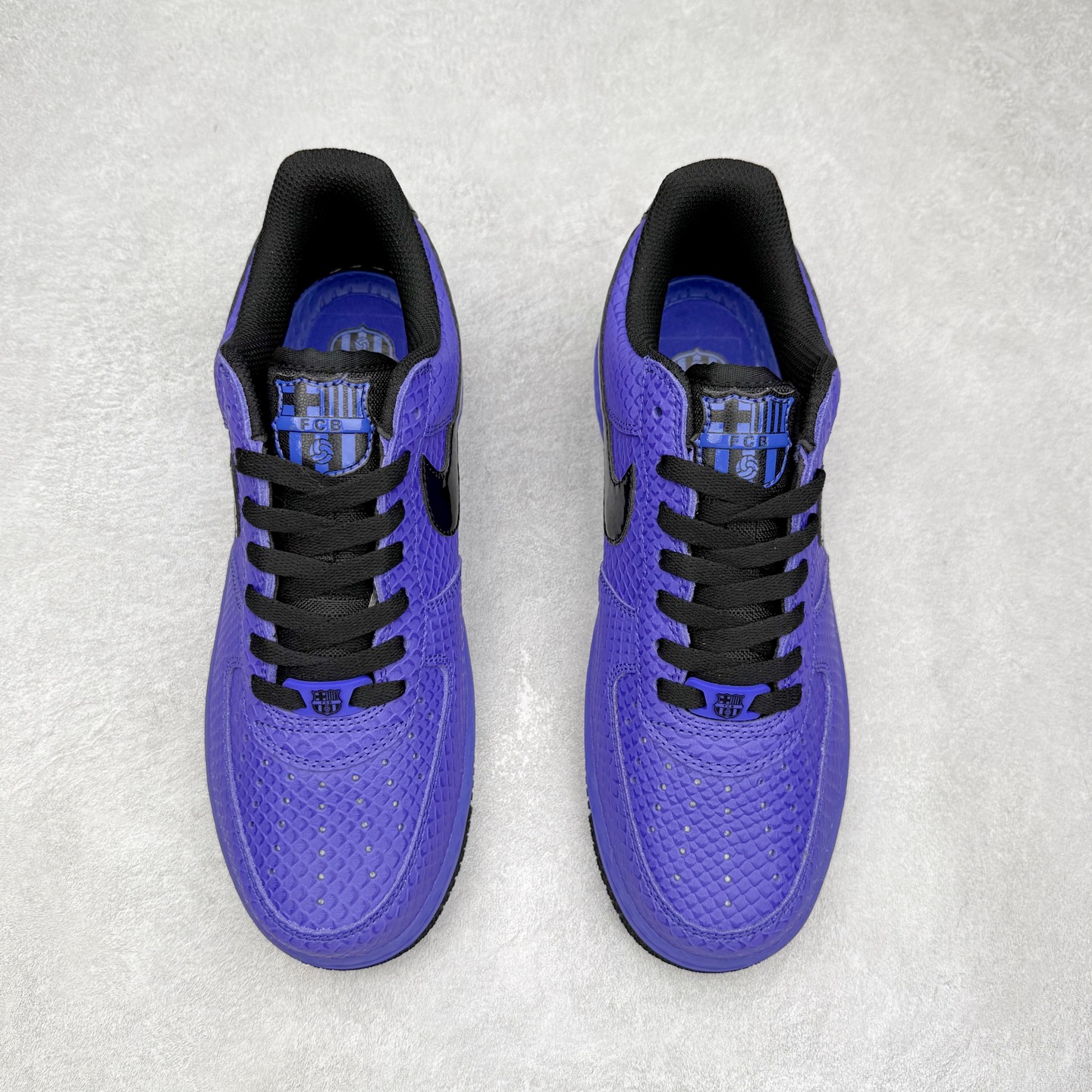 图片[2]-NK Air Force 1´07 Low 空军一号低帮百搭休闲运动板鞋 II7062-500 柔软、弹性十足的缓震性能和出色的中底设计 横跨复古与现代的外型结合 造就出风靡全球 三十多年的Force 1 直到今天还深受青睐 实拍调校N版已经零色差零失真 百分百还原实物色彩所见即所得 不存在货不对板色差等低级问题 选购参考实物拍摄 不混卖不参货 只用心做好货严格选品 承诺混一赔十 尺码：36 36.5 37.5 38 38.5 39 40 40.5 41 42 42.5 43 44 44.5 45-选品中心