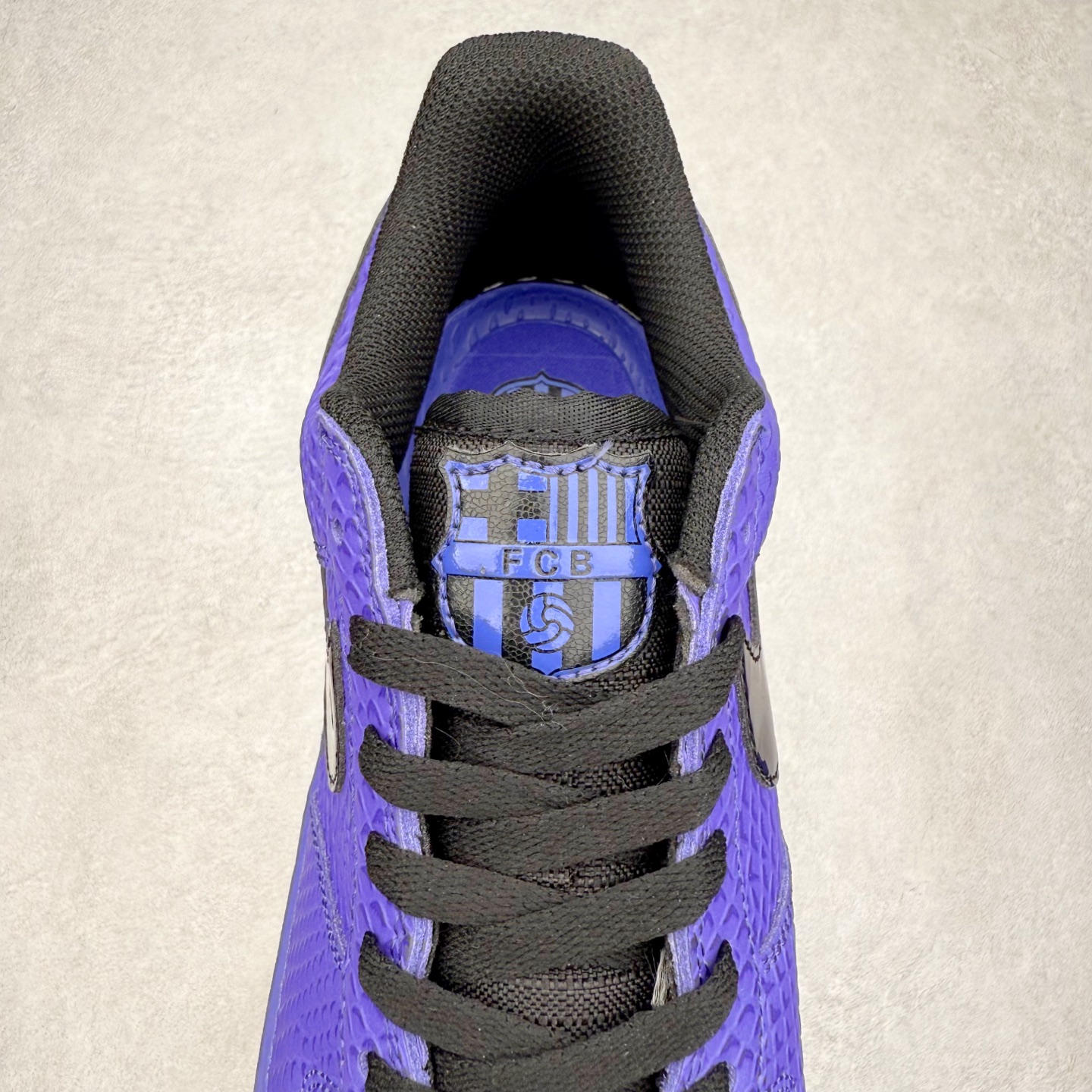 图片[5]-NK Air Force 1´07 Low 空军一号低帮百搭休闲运动板鞋 II7062-500 柔软、弹性十足的缓震性能和出色的中底设计 横跨复古与现代的外型结合 造就出风靡全球 三十多年的Force 1 直到今天还深受青睐 实拍调校N版已经零色差零失真 百分百还原实物色彩所见即所得 不存在货不对板色差等低级问题 选购参考实物拍摄 不混卖不参货 只用心做好货严格选品 承诺混一赔十 尺码：36 36.5 37.5 38 38.5 39 40 40.5 41 42 42.5 43 44 44.5 45-选品中心