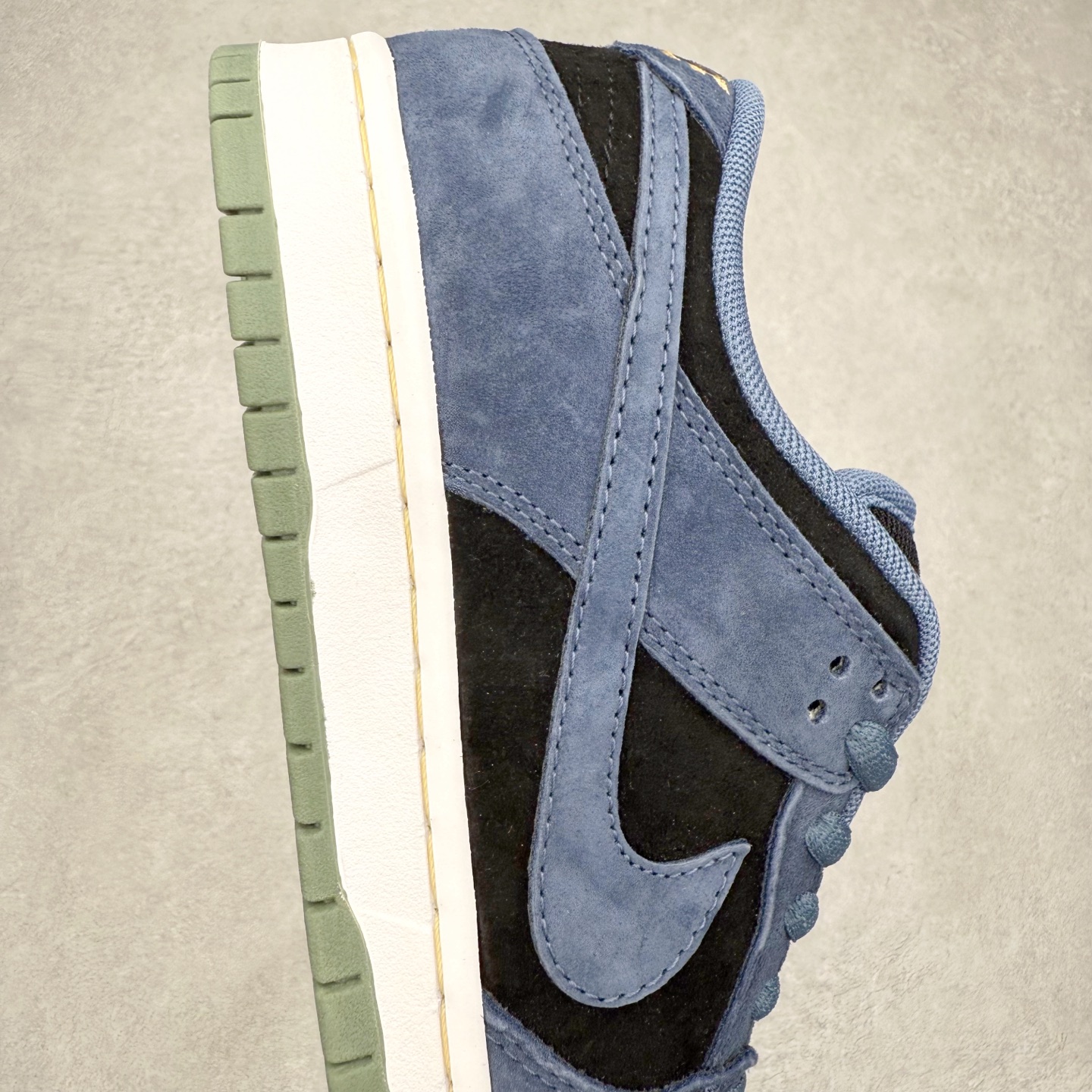 图片[6]-NK SB Dunk Low HF3063-002 极限压缩利润空间 超乎所想的高性价比 用料绝不含糊 原盒原配 正确耐磨橡胶大底 超高清洁度 全鞋零毛边皮料切割 全套原楦原模倾力打造完美版型 尺码：36 36.5 37.5 38 38.5 39 40 40.5 41 42 42.5 43 44 44.5 45 46-选品中心