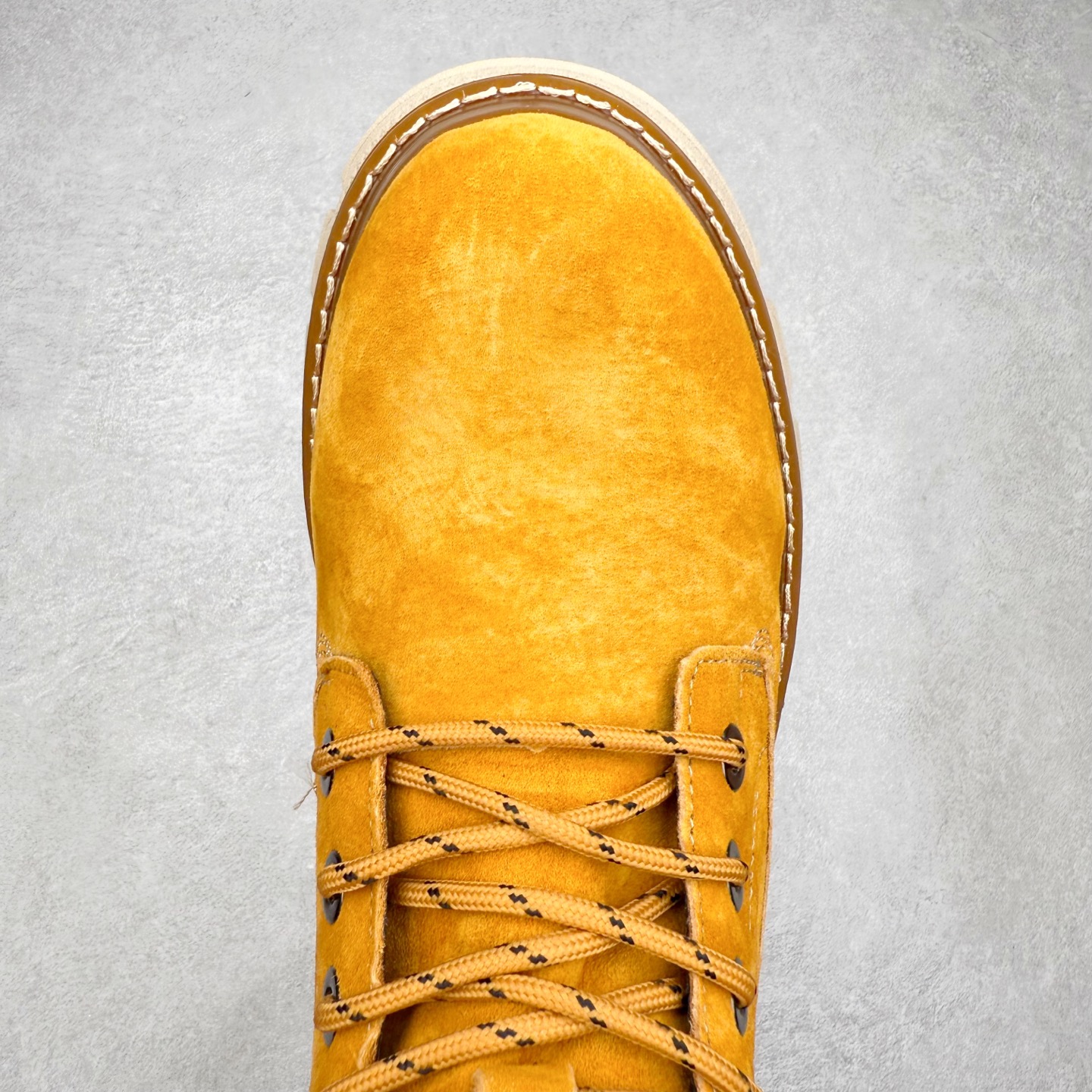 图片[4]-UGG 2025秋冬新品男士中帮休闲马丁靴系列 #广东大厂品质 25ss秋冬新款 时尚潮流搭配 面料釆用意大利进口磨砂牛皮 全鞋真牛皮材料 大底到五金都是代工厂原材料制作 好货不杀猪 首单质量严格把控 全套官网统一包装 今年冬季防寒户外专用产品 日常随意搭配 型男必备‼美国轻奢品牌【UGG】Tasman Weather Hybrid 塔斯曼混合系列中帮轻量休闲马丁靴“ 尺码：39-44（比运动鞋大一码）-选品中心