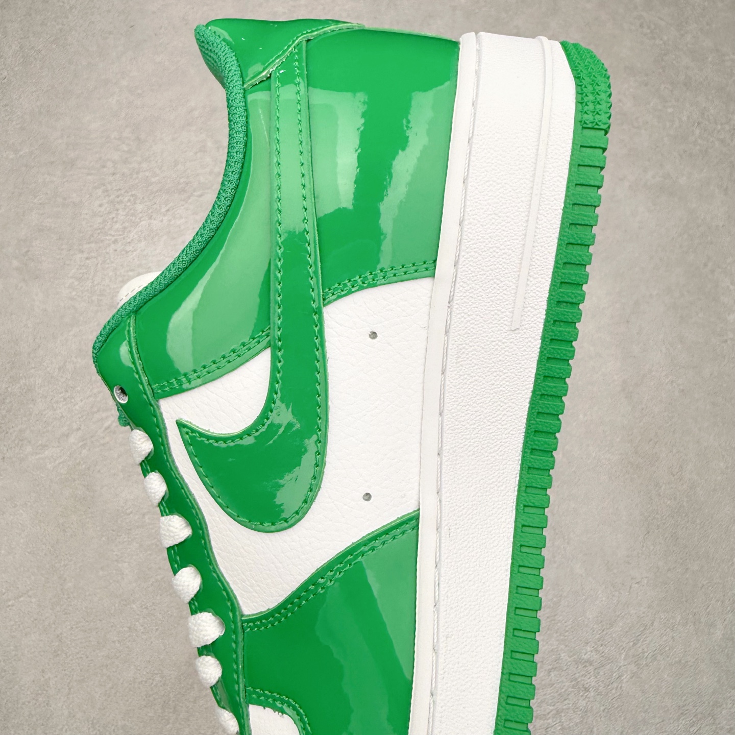 图片[6]-NK Air Force 1´07 Low 空军一号低帮百搭休闲运动板鞋 FJ4801-300 柔软、弹性十足的缓震性能和出色的中底设计 横跨复古与现代的外型结合 造就出风靡全球 三十多年的Force 1 直到今天还深受青睐 实拍调校N版已经零色差零失真 百分百还原实物色彩所见即所得 不存在货不对板色差等低级问题 选购参考实物拍摄 不混卖不参货 只用心做好货严格选品 承诺混一赔十 尺码：36 36.5 37.5 38 38.5 39 40 40.5 41 42 42.5 43 44 44.5 45-选品中心