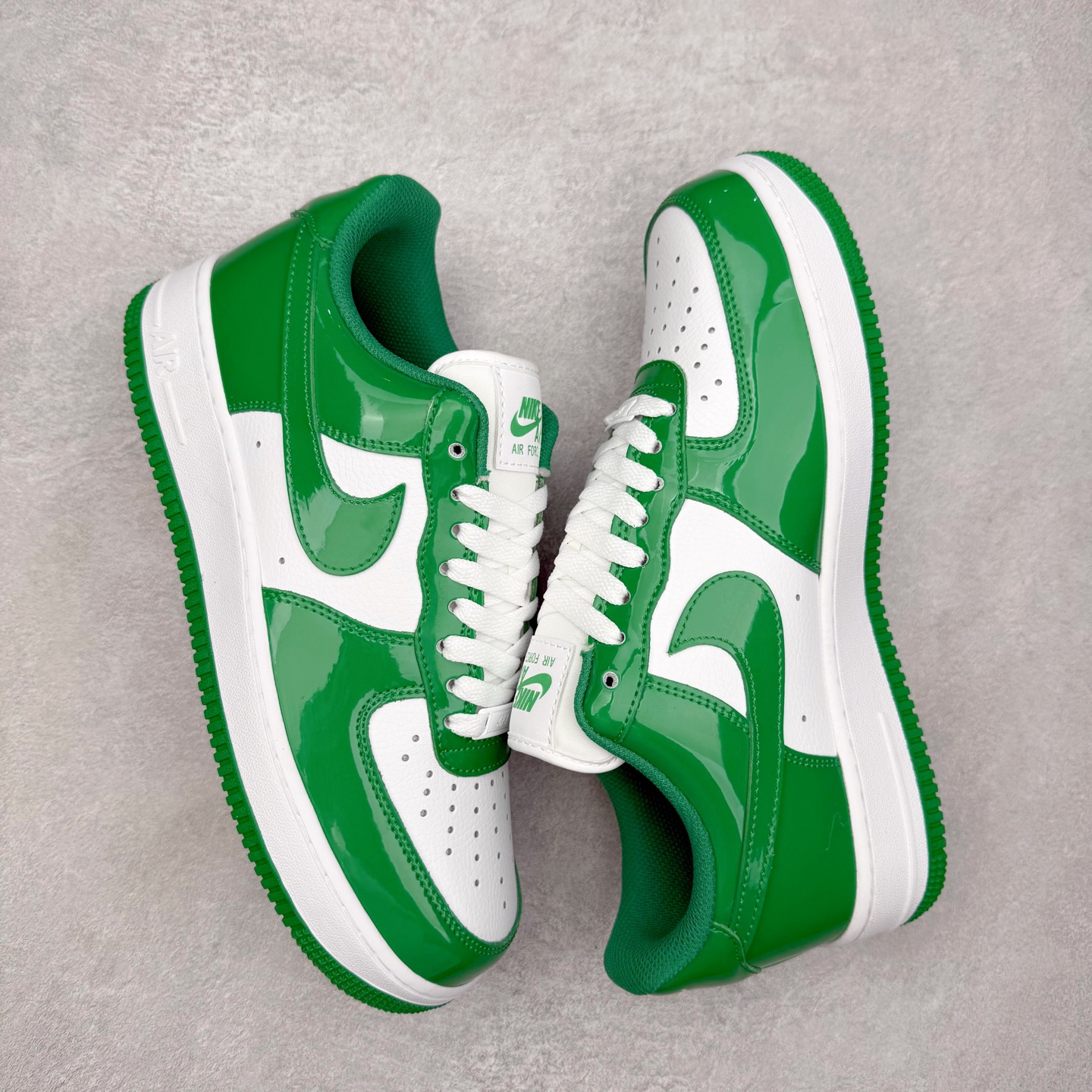 图片[3]-NK Air Force 1´07 Low 空军一号低帮百搭休闲运动板鞋 FJ4801-300 柔软、弹性十足的缓震性能和出色的中底设计 横跨复古与现代的外型结合 造就出风靡全球 三十多年的Force 1 直到今天还深受青睐 实拍调校N版已经零色差零失真 百分百还原实物色彩所见即所得 不存在货不对板色差等低级问题 选购参考实物拍摄 不混卖不参货 只用心做好货严格选品 承诺混一赔十 尺码：36 36.5 37.5 38 38.5 39 40 40.5 41 42 42.5 43 44 44.5 45-选品中心