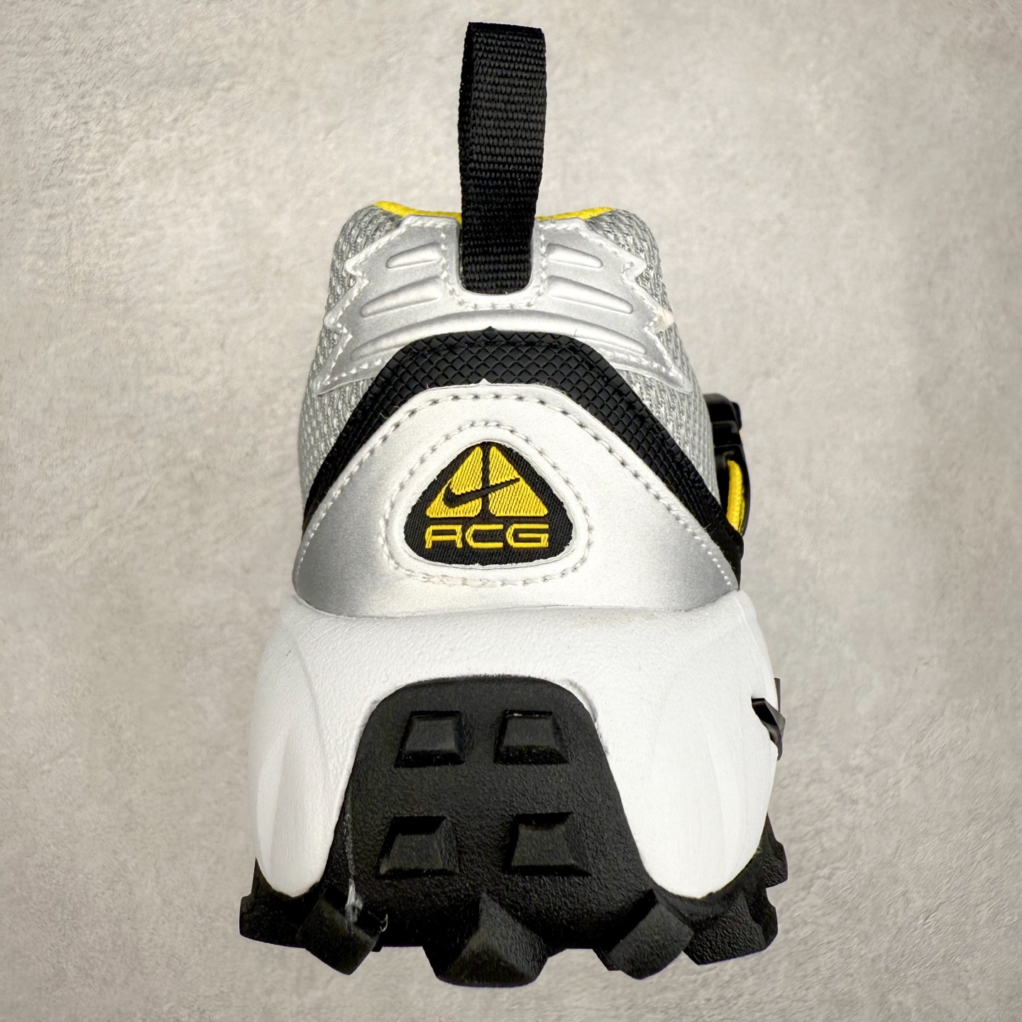 图片[8]-NK ACG Air Phassad 时尚舒适防滑透气低帮户外功能鞋 男女同款 全新来袭 该款沿袭前代高帮版型的设计传统 轻盈鞋面结合灵巧的脚踝包裹设计 为双足打造出一体化的舒适脚感 助力轻松畅行 中底融入柔软的React泡棉与Vaporfiy 科技 让你在岩石小径徒步时也像行走在都市般轻松舒适 粘性橡胶大底铸就了攀岩级别的出众抓地力 助你从容面对各种环境挑战 尺码：36 36.5 37.5 38 38.5 39 40 40.5 41 42 42.5 43 44 44.5 45 46-选品中心