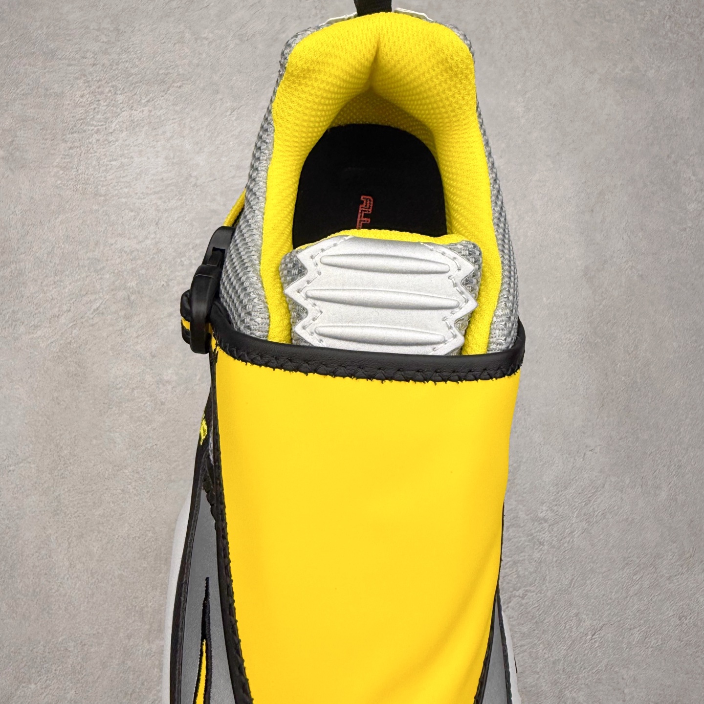 图片[5]-NK ACG Air Phassad 时尚舒适防滑透气低帮户外功能鞋 男女同款 全新来袭 该款沿袭前代高帮版型的设计传统 轻盈鞋面结合灵巧的脚踝包裹设计 为双足打造出一体化的舒适脚感 助力轻松畅行 中底融入柔软的React泡棉与Vaporfiy 科技 让你在岩石小径徒步时也像行走在都市般轻松舒适 粘性橡胶大底铸就了攀岩级别的出众抓地力 助你从容面对各种环境挑战 尺码：36 36.5 37.5 38 38.5 39 40 40.5 41 42 42.5 43 44 44.5 45 46-选品中心