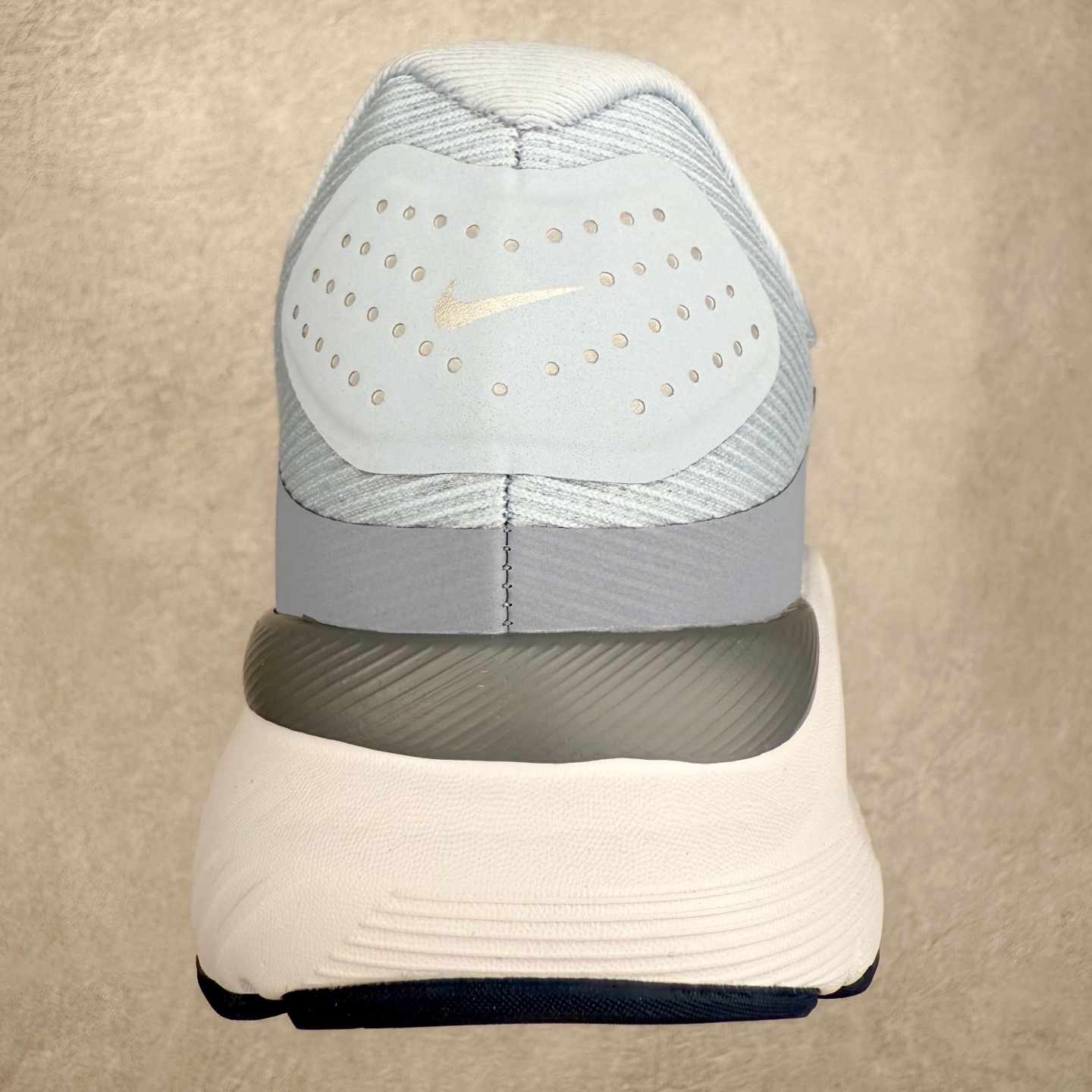 图片[8]-NK Zoom Structure 26 Light Armory 舒适百搭防滑耐磨 低帮 休闲跑步鞋 男女同款 实拍调校N版已经零色差零失真 百分百还原实物色彩所见即所得 不存在货不对板色差等低级问题 选购参考实物拍摄 不混卖不参货 只用心做好货严格选品 承诺混一赔十 尺码：36 36.5 37.5 38 38.5 39 40 40.5 41 42 42.5 43 44 44.5 45-选品中心