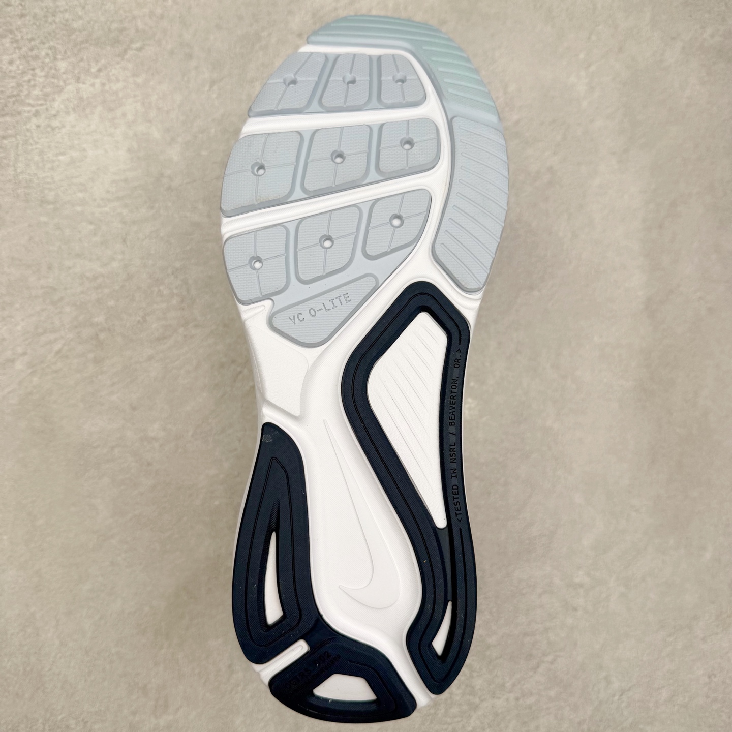 图片[9]-NK Zoom Structure 26 Light Armory 舒适百搭防滑耐磨 低帮 休闲跑步鞋 男女同款 实拍调校N版已经零色差零失真 百分百还原实物色彩所见即所得 不存在货不对板色差等低级问题 选购参考实物拍摄 不混卖不参货 只用心做好货严格选品 承诺混一赔十 尺码：36 36.5 37.5 38 38.5 39 40 40.5 41 42 42.5 43 44 44.5 45-选品中心