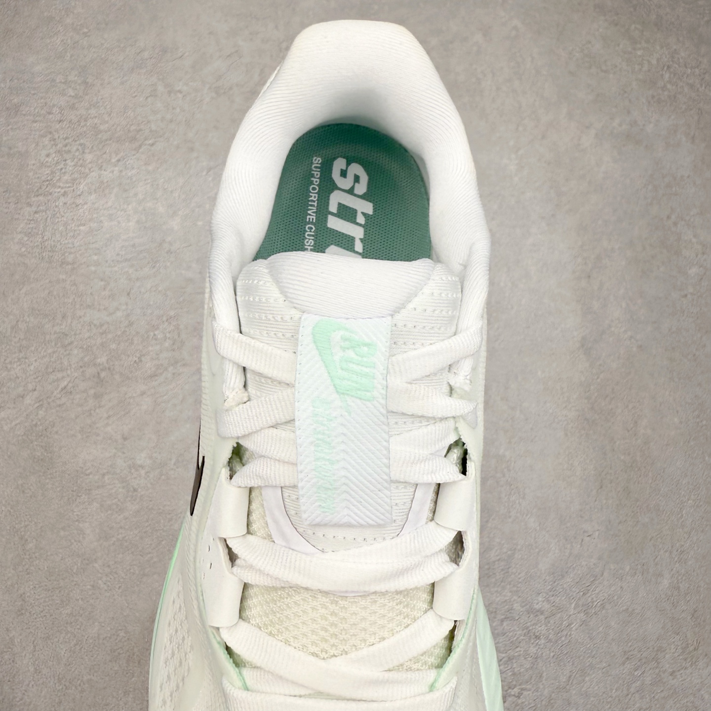 图片[5]-NK Zoom Structure 26 Light Armory 舒适百搭防滑耐磨 低帮 休闲跑步鞋 男女同款 实拍调校N版已经零色差零失真 百分百还原实物色彩所见即所得 不存在货不对板色差等低级问题 选购参考实物拍摄 不混卖不参货 只用心做好货严格选品 承诺混一赔十 尺码：36 36.5 37.5 38 38.5 39 40 40.5 41 42 42.5 43 44 44.5 45-选品中心