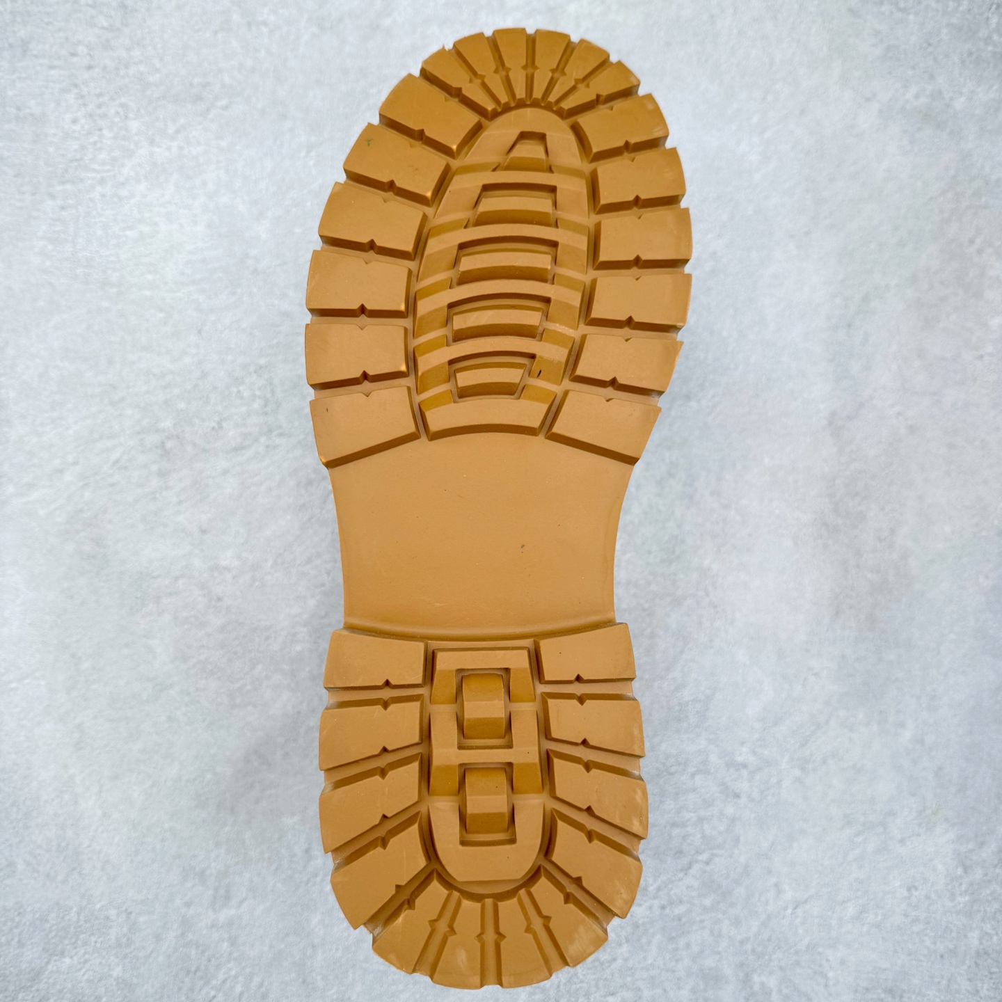 图片[9]-CAT卡特 硬汉推土机品牌经典百搭户外休闲大黄靴系列 广东大厂品质 25ss秋冬新款 常年主打 时尚潮流搭配 面料釆用意大利进口磨砂牛皮 全鞋真牛皮材料 大底到五金都是代工厂原材料制作 好货不杀猪 首单质量严格把控 全套官网统一包装 今年冬季防寒户外专用 日常随意搭配 型男必备 尺码：38 39 40 41 42 43 44 (偏大一码)-选品中心