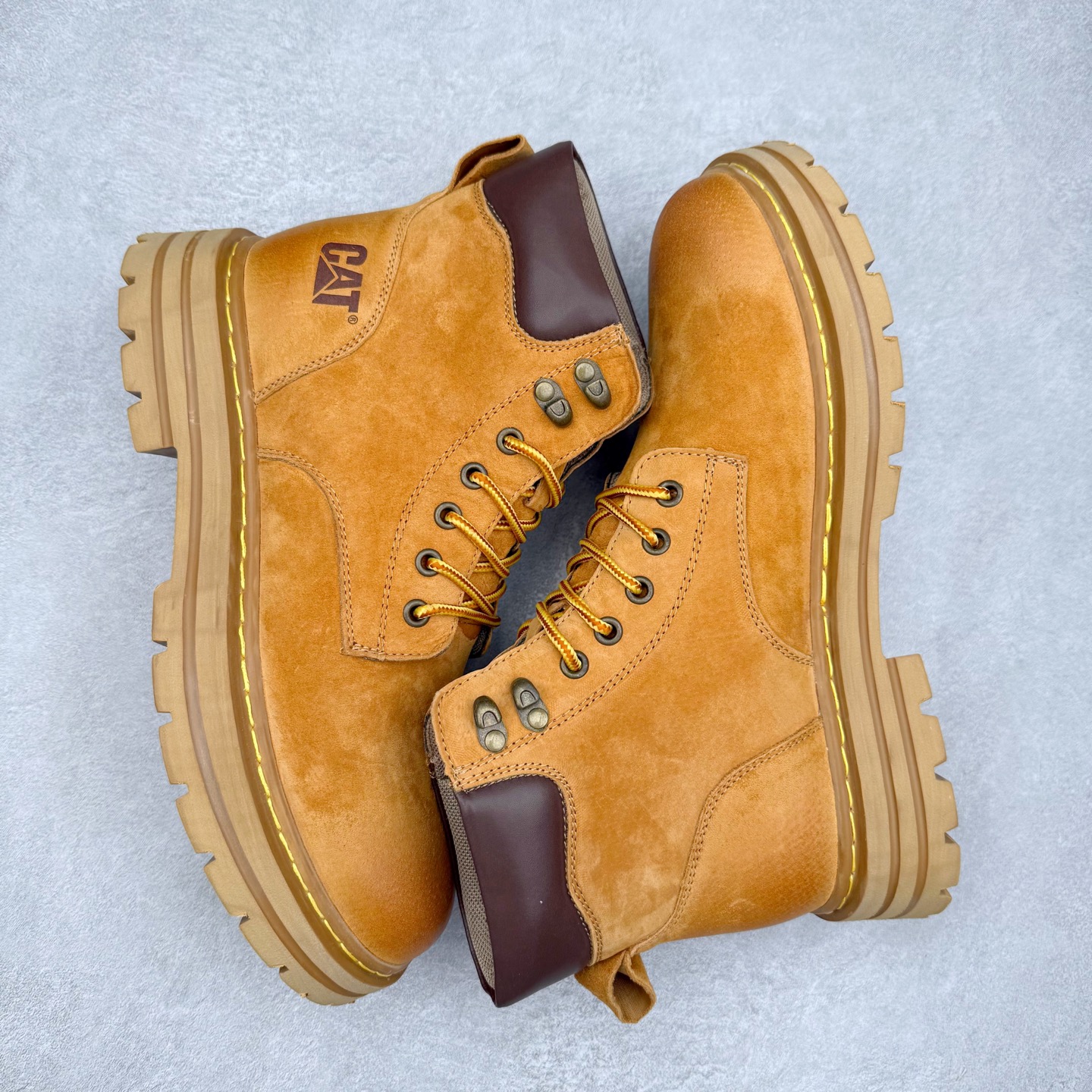 图片[3]-CAT卡特 硬汉推土机品牌经典百搭户外休闲大黄靴系列 广东大厂品质 25ss秋冬新款 常年主打 时尚潮流搭配 面料釆用意大利进口磨砂牛皮 全鞋真牛皮材料 大底到五金都是代工厂原材料制作 好货不杀猪 首单质量严格把控 全套官网统一包装 今年冬季防寒户外专用 日常随意搭配 型男必备 尺码：38 39 40 41 42 43 44 (偏大一码)-选品中心