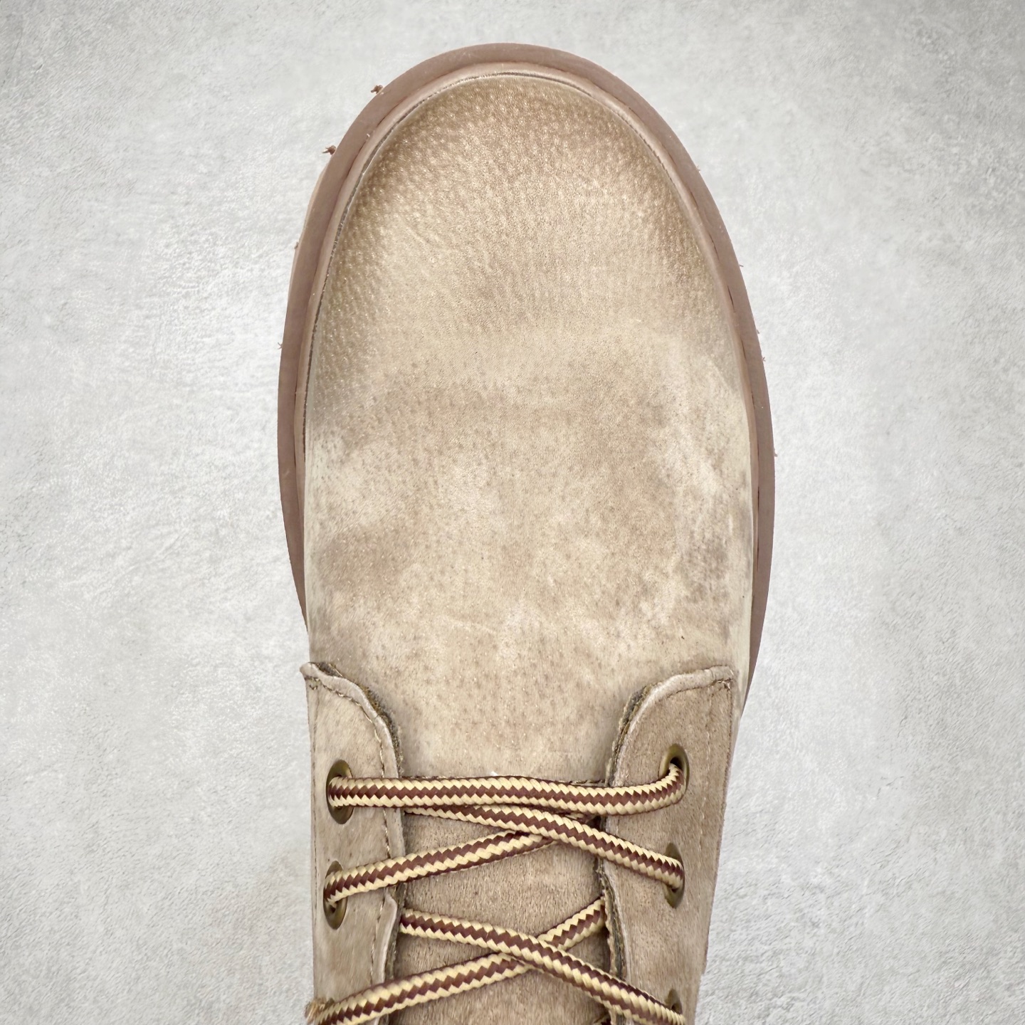 图片[4]-CAT卡特 硬汉推土机品牌经典百搭户外休闲大黄靴系列 广东大厂品质 25ss秋冬新款 常年主打 时尚潮流搭配 面料釆用意大利进口磨砂牛皮 全鞋真牛皮材料 大底到五金都是代工厂原材料制作 好货不杀猪 首单质量严格把控 全套官网统一包装 今年冬季防寒户外专用 日常随意搭配 型男必备 尺码：38 39 40 41 42 43 44 (偏大一码)-选品中心