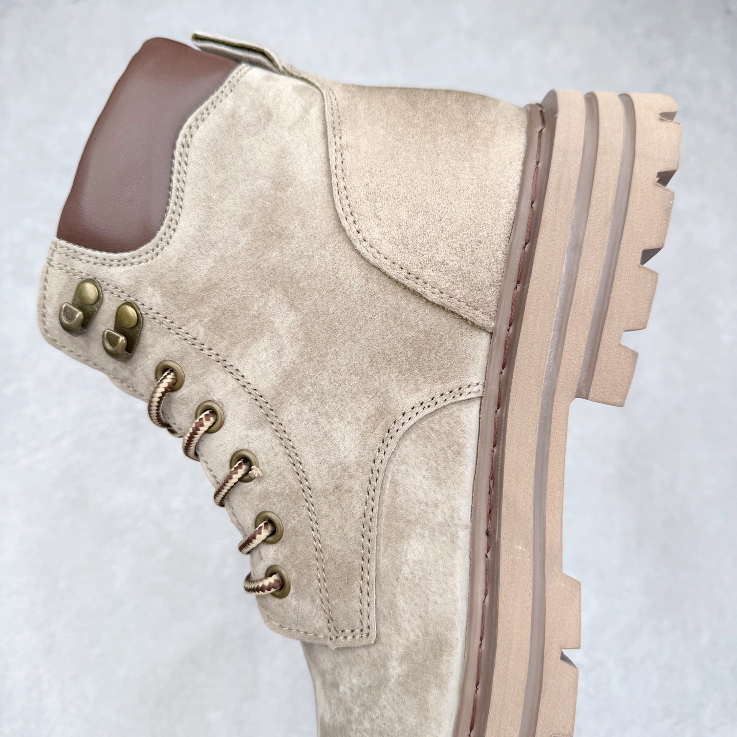 图片[7]-CAT卡特 硬汉推土机品牌经典百搭户外休闲大黄靴系列 广东大厂品质 25ss秋冬新款 常年主打 时尚潮流搭配 面料釆用意大利进口磨砂牛皮 全鞋真牛皮材料 大底到五金都是代工厂原材料制作 好货不杀猪 首单质量严格把控 全套官网统一包装 今年冬季防寒户外专用 日常随意搭配 型男必备 尺码：38 39 40 41 42 43 44 (偏大一码)-选品中心