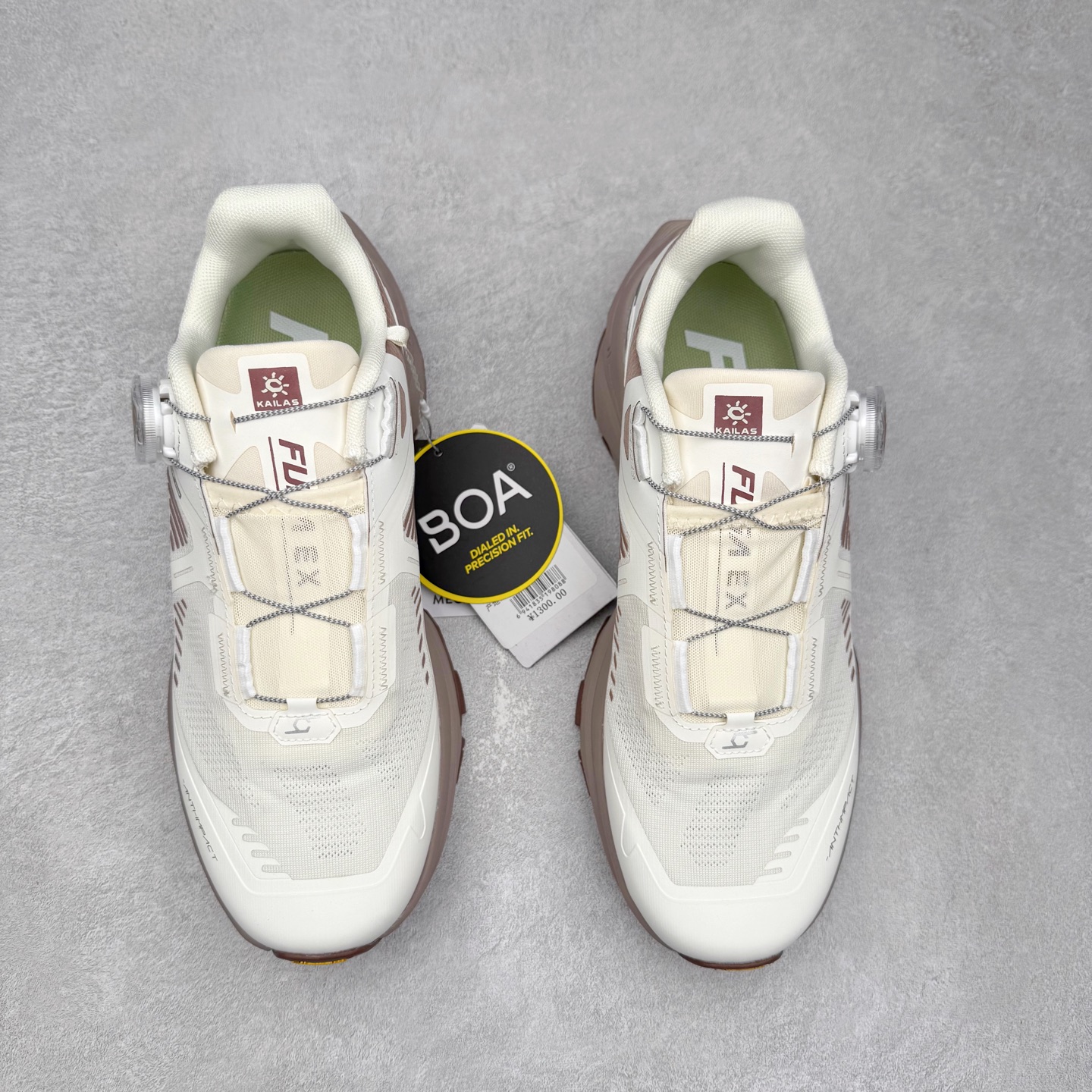 图片[2]-凯乐石 KAILAS FUGA EX3 BOA 25款舒适缓冲徒步 织物TPU减震防滑透气包裹性轻便低帮 超强抓地力越野跑步鞋 KAILAS凯乐石品牌是全球三大全系攀登品牌之一，于2003年创立于中国广州，致力于为有攀登梦想的户外运动员及爱好者，研发制造功能性专业装备，满足他们在极限环境下安全舒适的需求，凯乐石专注于科技面料的开发及专业功能设计，产品线覆盖登山、攀岩、徒步、越野跑山、露营、旅行等多项户外运动，通过运动员的测试反馈，不断进化迭代，产品荣获国内外大奖71座，发明专利21个，更突破性的自主研发攀登器械，打造出中国的攀登硬实力。实拍调校N版已经零色差零失真 百分百还原实物色彩所见即所得 不存在货不对板色差等低级问题 选购参考实物拍摄 不混卖不参货 只用心做好货严格选品 承诺混一赔十 尺码：36 36.5 37.5 38 38.5 39 40 40.5 41 42 42.5 43 44 44.5 45-选品中心