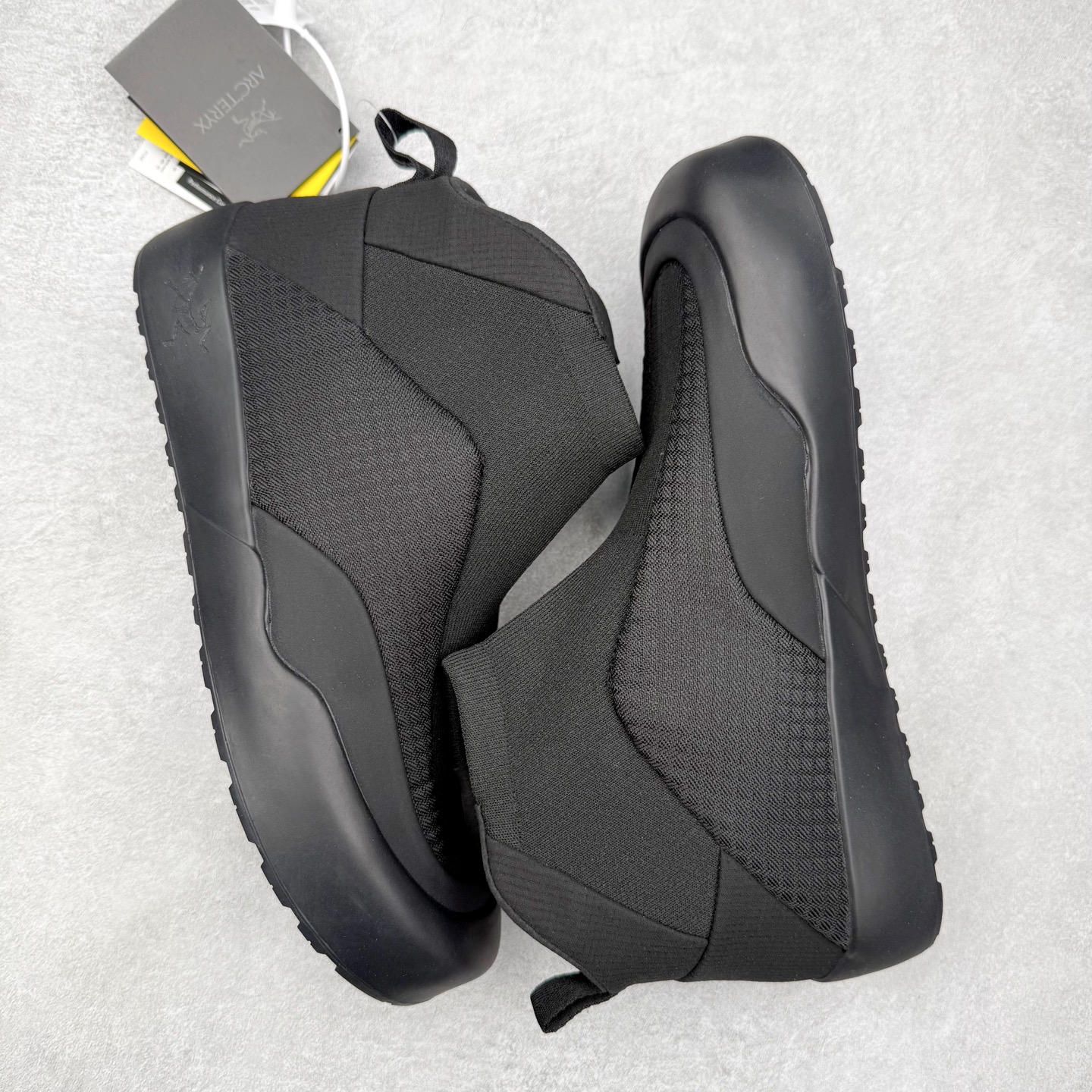 图片[3]-＃HP Arcteryx KRAGG 始祖鸟舒适百搭防滑耐磨中帮一脚蹬生活休闲鞋 Arcteryx中文名始祖鸟 加拿大户外服饰品牌 1989年创立于加拿大温哥华 始祖鸟来自加拿大海岸山脉 植根高山的专业户外品牌 始终秉承对精湛设计和工艺孜孜以求的准则 从1989年创立至今 Arcteryx始终不断在产品设计与做工上不惜工本 以满足始祖鸟的标准 品质、设计以及精简的理念造就了其良好的性能 并能满足严苛环境下的使用需求 尺码：36 37 38 39 40 41 42 43 44 45-选品中心