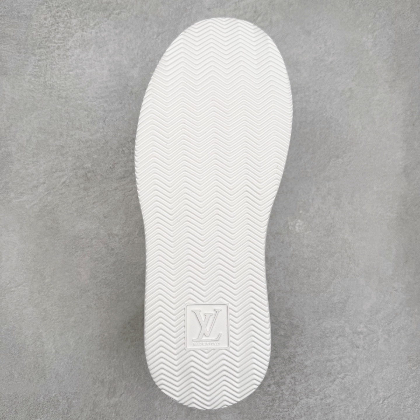 图片[9]-LOUIS VUITTON Beverly Hills Lv牛皮革圆头系带低帮板鞋 男款 尺码：39 40 41 42 43 44 45-选品中心