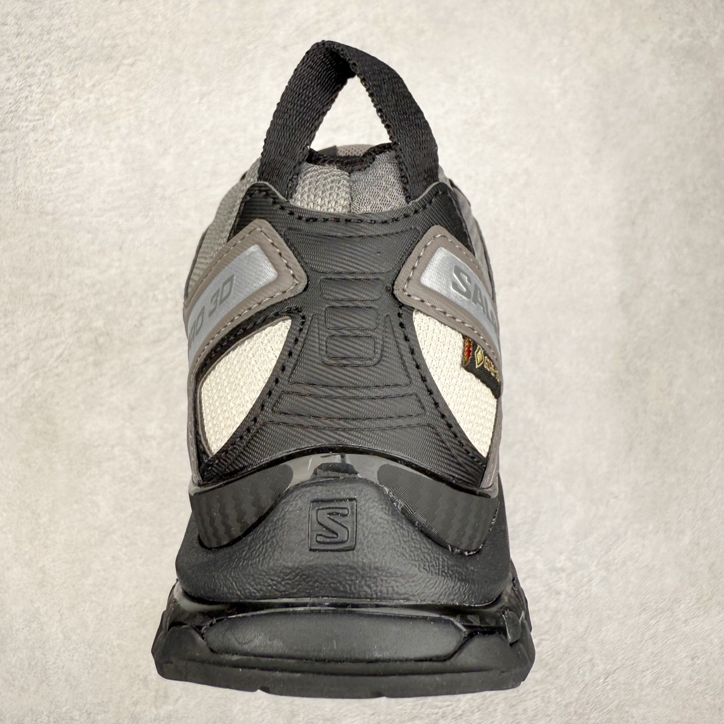 图片[8]-＃GX/绿X SALOMON XA Pro 3D ADV 萨洛蒙潮流越野机能户外功能鞋 纯原外贸平台特供订单 耗时半年巨作 全套原纸板楦头开发 原厂特供网布配套加持 确保原汁原味 完美呈现版型 原档数据独家私模五层组合大底 男女鞋同步官方开发至46.5 原装Ortholite轻量化鞋垫 中底布带钢印编号 原厂TPU锁扣 进口港宝加持 后跟自然饱满 还原公司包裹性 鞋面采用SENSIFT贴合技术 全方位贴合包裹脚型 鞋跟部鞋底牵引设计 提供强大的抓地性能 更适应野外崎岖不平的道路 其3D ADVANCED CHASSIS底盘 材料轻量大化 钉齿设计更具稳定性 防护性 鞋底易磨损区运用CONTAGRIP高耐磨材料 应对城市硬质路面长距离跑考验 尺码：36 36.5 37.5 38 38.5 39 40 40.5 41 42 42.5 43 44 44.5 45 46 46.5-选品中心