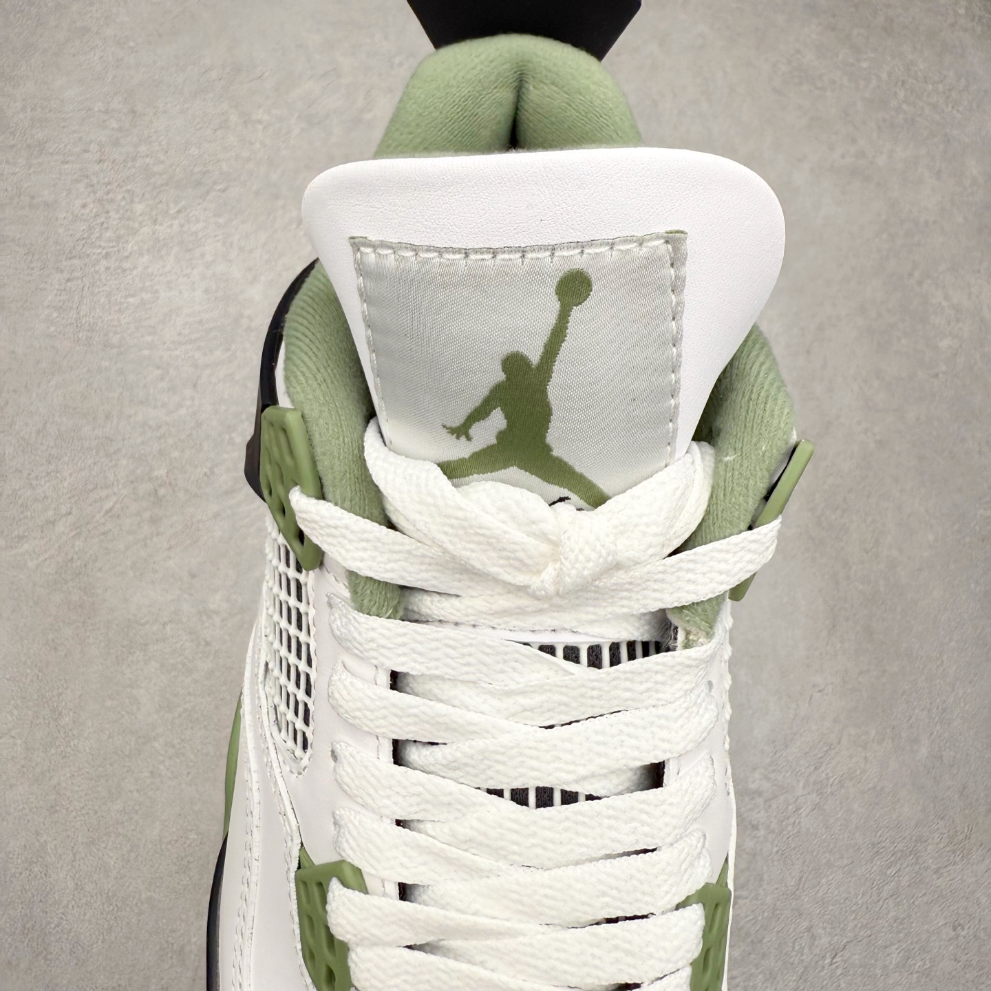 图片[5]-＃纯原福利 Air Jordan AJ4 Retro 系列 大厂出品 全头层加持 原鞋原楦原纸板同源开发 完美呈现乔4的版型 内侧正确双色网格 还原细节 原厂皮料 正确气垫颜色 正确网格工艺 正确拉帮工艺 全鞋原装材料制作 原档案原模具打造 支持全方位与正品对比 尺码：40 40.5 41 42 42.5 43 44 44.5 45 46 47.5-选品中心