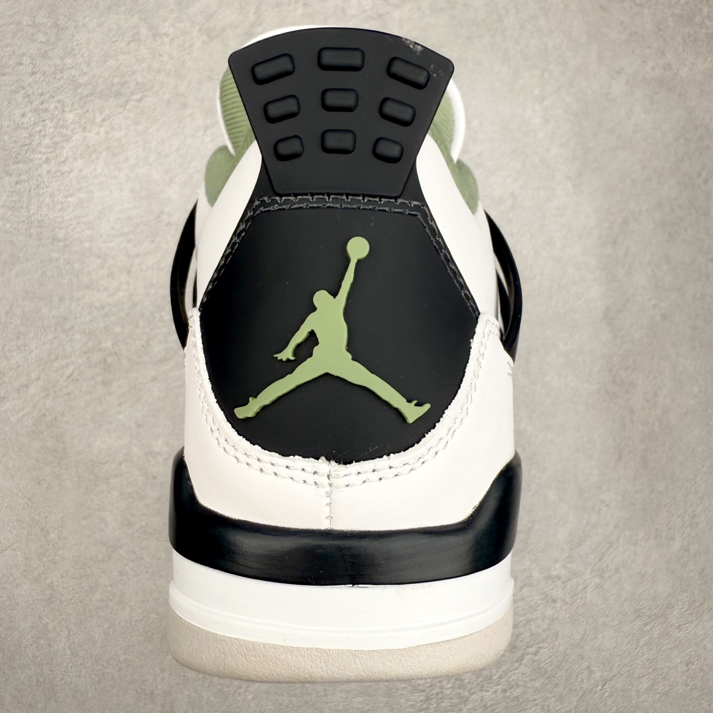 图片[8]-＃纯原福利 Air Jordan AJ4 Retro 系列 大厂出品 全头层加持 原鞋原楦原纸板同源开发 完美呈现乔4的版型 内侧正确双色网格 还原细节 原厂皮料 正确气垫颜色 正确网格工艺 正确拉帮工艺 全鞋原装材料制作 原档案原模具打造 支持全方位与正品对比 尺码：40 40.5 41 42 42.5 43 44 44.5 45 46 47.5-选品中心