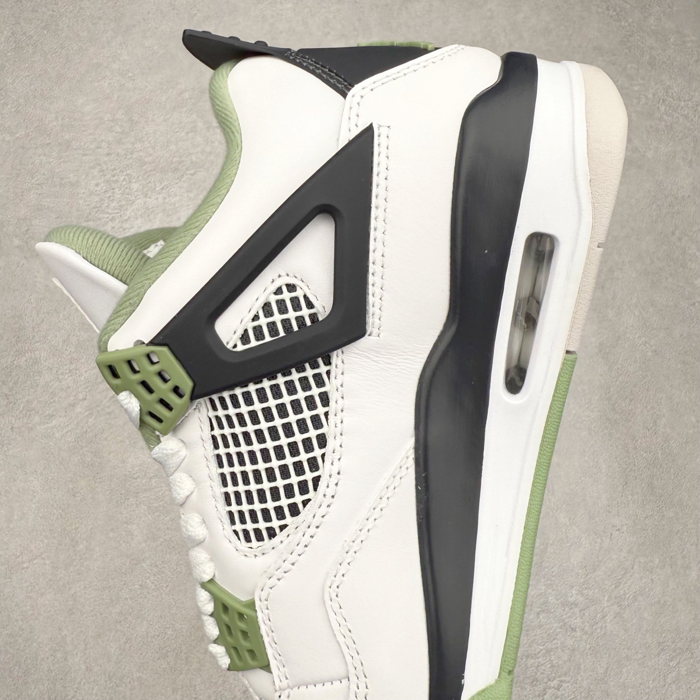 图片[7]-＃纯原福利 Air Jordan AJ4 Retro 系列 大厂出品 全头层加持 原鞋原楦原纸板同源开发 完美呈现乔4的版型 内侧正确双色网格 还原细节 原厂皮料 正确气垫颜色 正确网格工艺 正确拉帮工艺 全鞋原装材料制作 原档案原模具打造 支持全方位与正品对比 尺码：40 40.5 41 42 42.5 43 44 44.5 45 46 47.5-选品中心