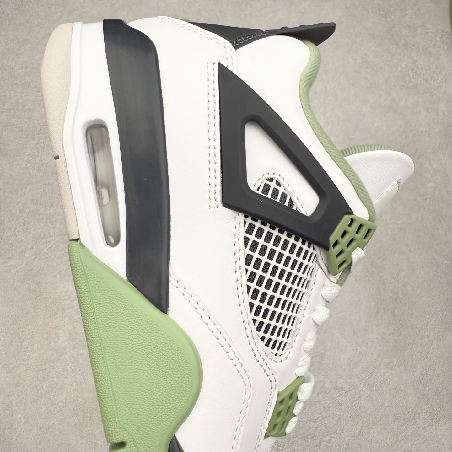 图片[6]-＃纯原福利 Air Jordan AJ4 Retro 系列 大厂出品 全头层加持 原鞋原楦原纸板同源开发 完美呈现乔4的版型 内侧正确双色网格 还原细节 原厂皮料 正确气垫颜色 正确网格工艺 正确拉帮工艺 全鞋原装材料制作 原档案原模具打造 支持全方位与正品对比 尺码：40 40.5 41 42 42.5 43 44 44.5 45 46 47.5-选品中心