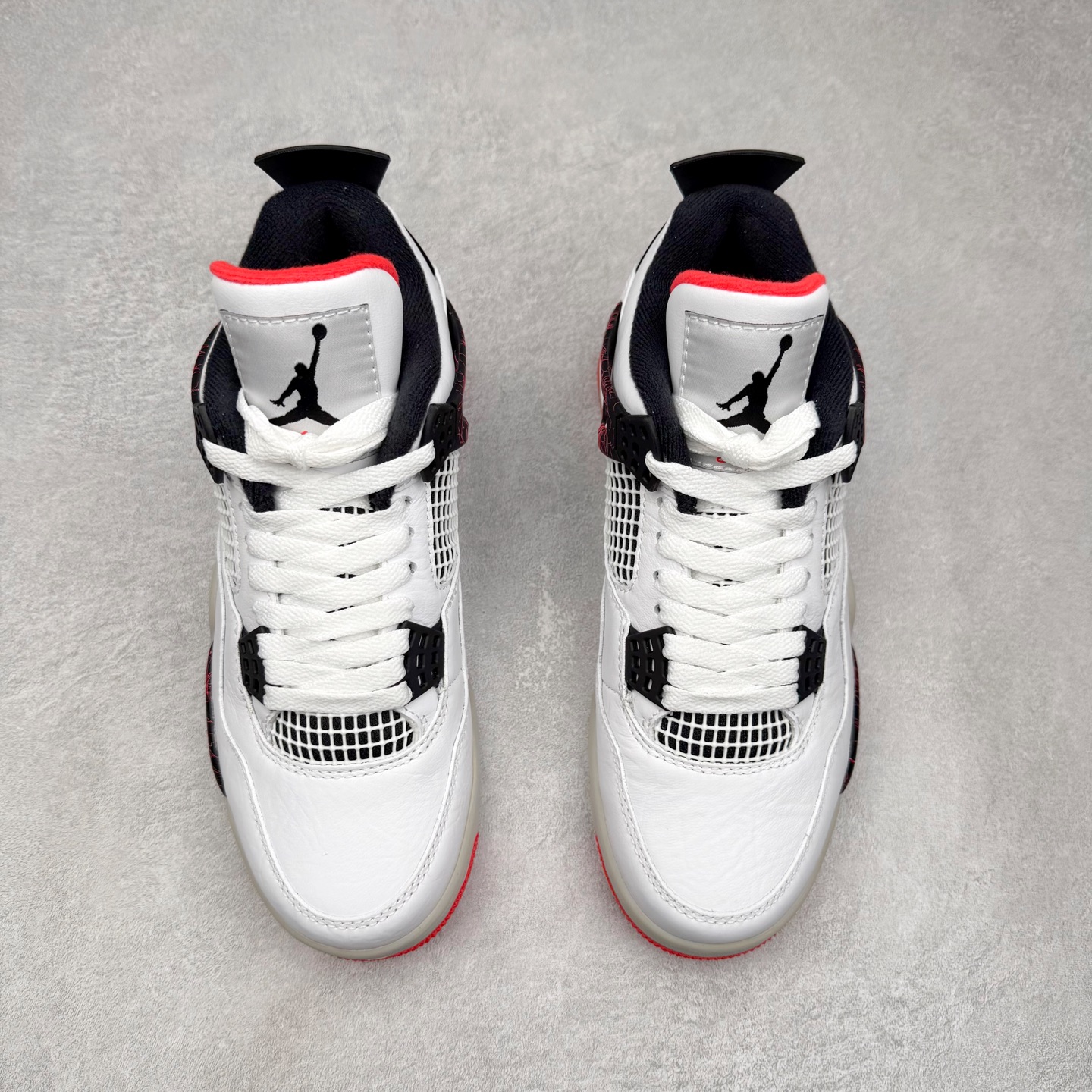 图片[2]-＃纯原福利 Air Jordan AJ4 Retro 系列 大厂出品 全头层加持 原鞋原楦原纸板同源开发 完美呈现乔4的版型 内侧正确双色网格 还原细节 原厂皮料 正确气垫颜色 正确网格工艺 正确拉帮工艺 全鞋原装材料制作 原档案原模具打造 支持全方位与正品对比 尺码：40 40.5 41 42 42.5 43 44 44.5 45 46 47.5-选品中心