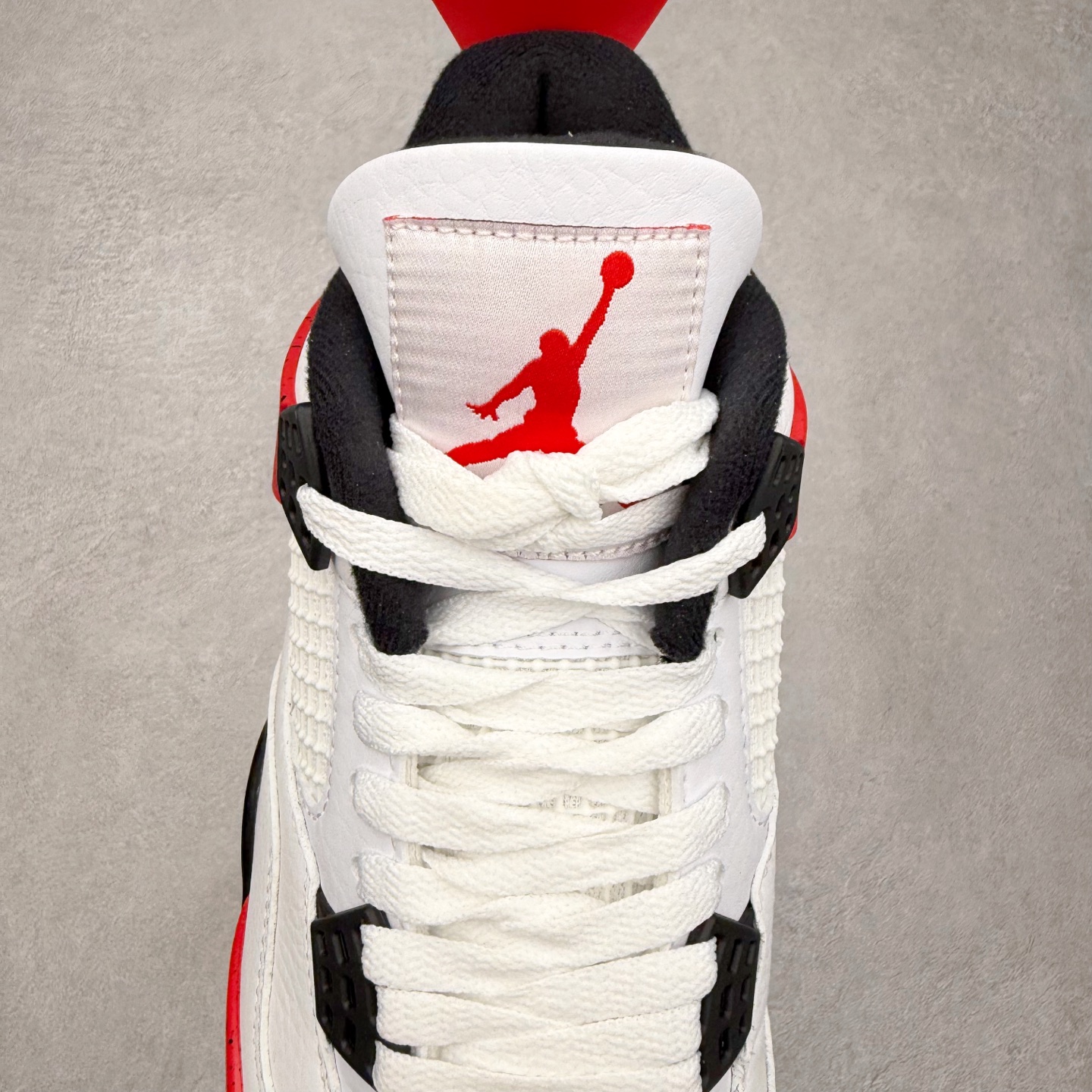 图片[5]-＃纯原福利 Air Jordan AJ4 Retro 系列 大厂出品 全头层加持 原鞋原楦原纸板同源开发 完美呈现乔4的版型 内侧正确双色网格 还原细节 原厂皮料 正确气垫颜色 正确网格工艺 正确拉帮工艺 全鞋原装材料制作 原档案原模具打造 支持全方位与正品对比 尺码：40 40.5 41 42 42.5 43 44 44.5 45 46 47.5-选品中心