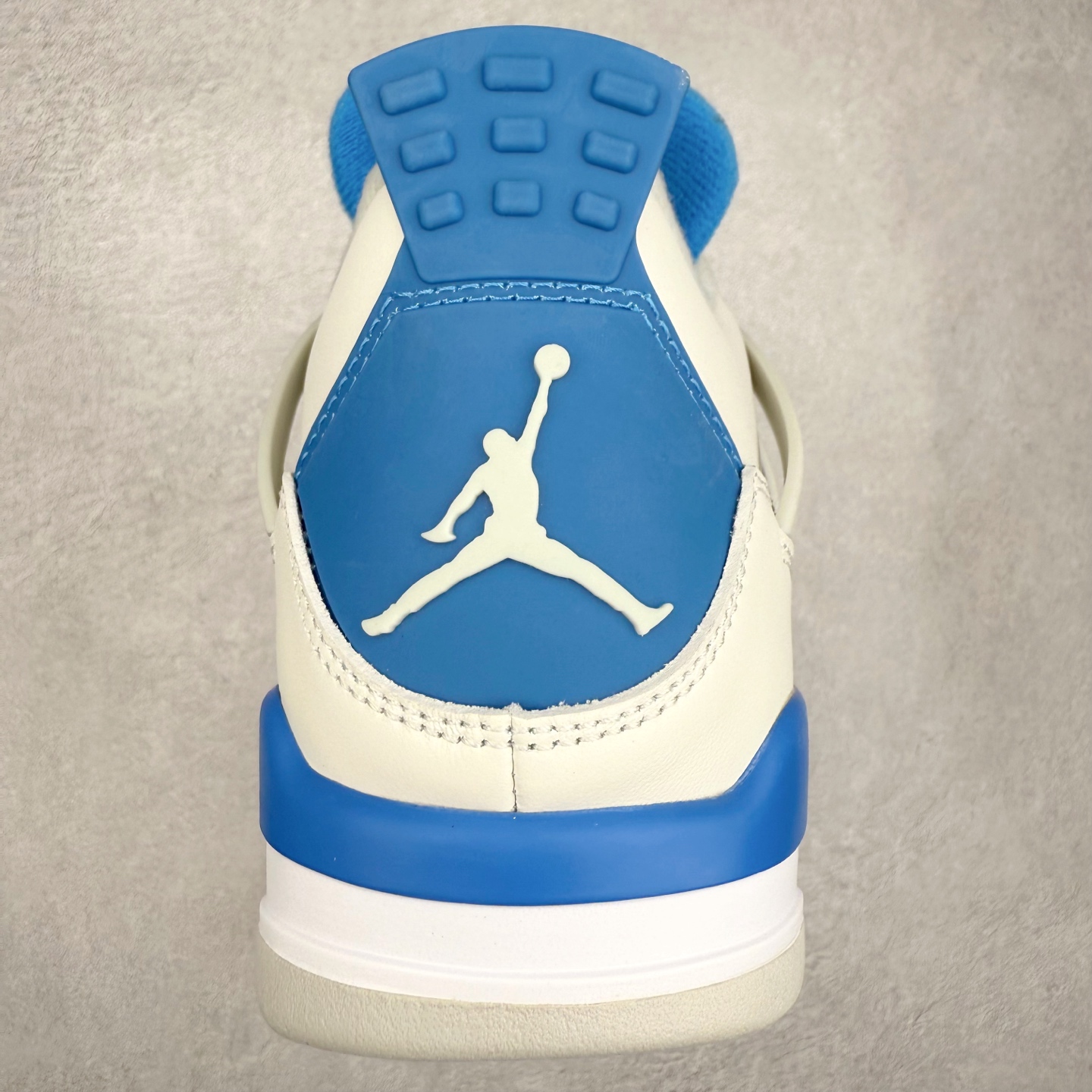 图片[8]-＃纯原福利 Air Jordan AJ4 Retro 系列 大厂出品 全头层加持 原鞋原楦原纸板同源开发 完美呈现乔4的版型 内侧正确双色网格 还原细节 原厂皮料 正确气垫颜色 正确网格工艺 正确拉帮工艺 全鞋原装材料制作 原档案原模具打造 支持全方位与正品对比 尺码：40 40.5 41 42 42.5 43 44 44.5 45 46 47.5-选品中心