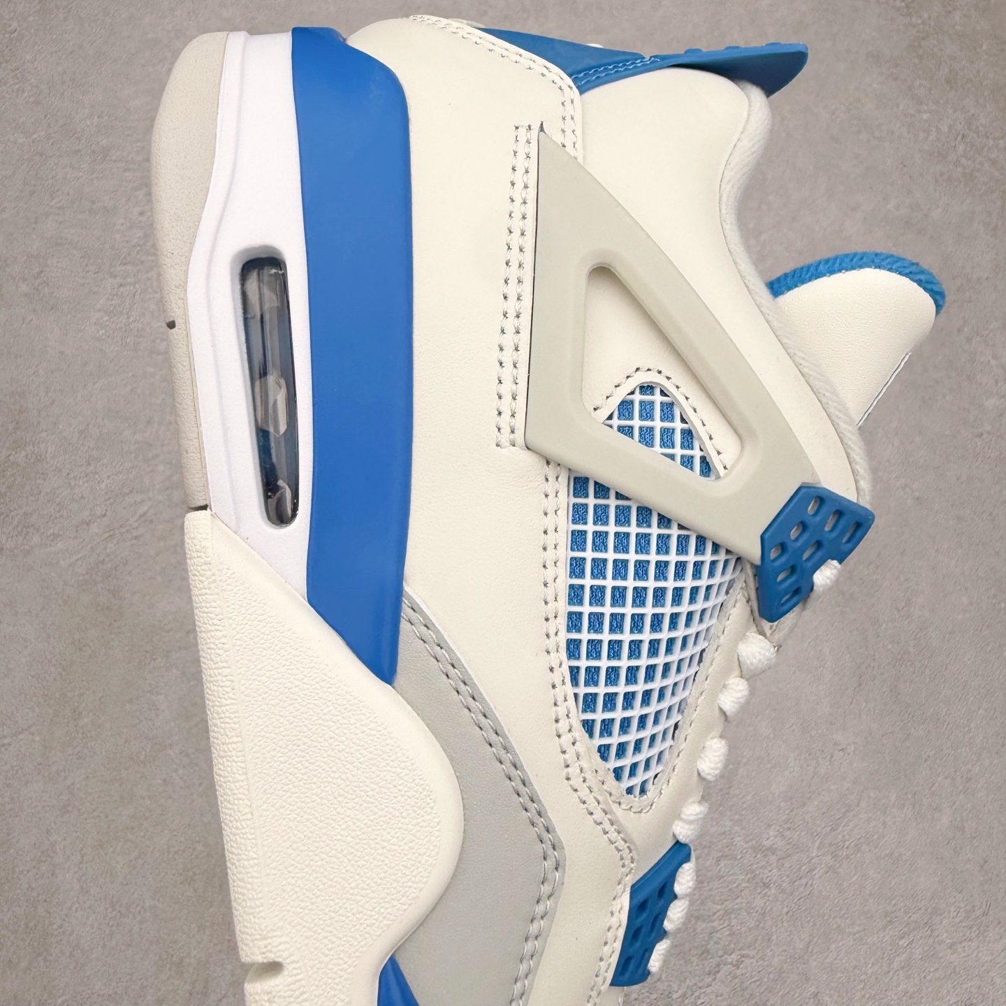 图片[6]-＃纯原福利 Air Jordan AJ4 Retro 系列 大厂出品 全头层加持 原鞋原楦原纸板同源开发 完美呈现乔4的版型 内侧正确双色网格 还原细节 原厂皮料 正确气垫颜色 正确网格工艺 正确拉帮工艺 全鞋原装材料制作 原档案原模具打造 支持全方位与正品对比 尺码：40 40.5 41 42 42.5 43 44 44.5 45 46 47.5-选品中心