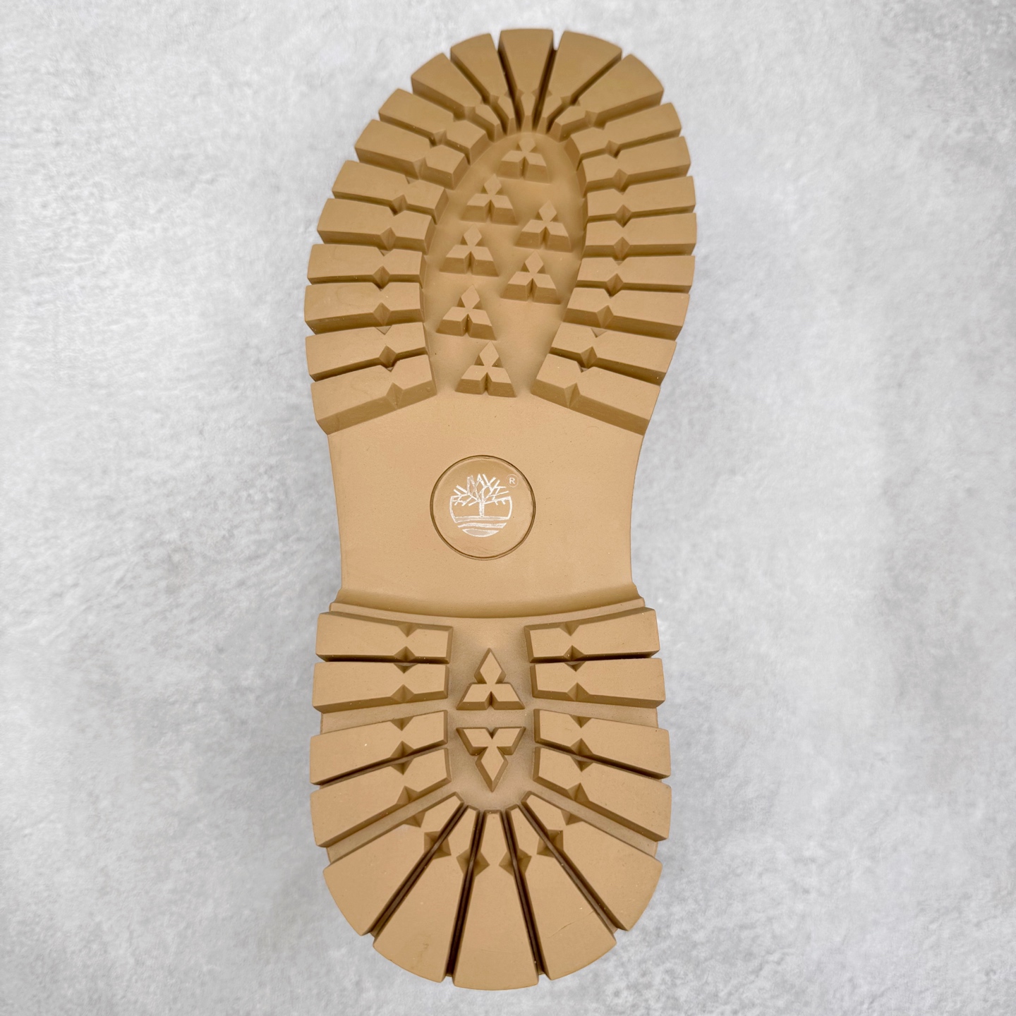 图片[9]-Timberland添柏岚/天伯伦经典户外休闲大黄靴系列 广东大厂品质 原盒原包装 面料采用意大利🇮🇹顶级磨砂细纹牛皮 搭配防臭防腐真皮乳胶鞋垫 给您完美的穿着体验 质量考究耐穿 型男必备 专治不帅 高品质脚感一流 尺码：39 -44（皮鞋码）-选品中心