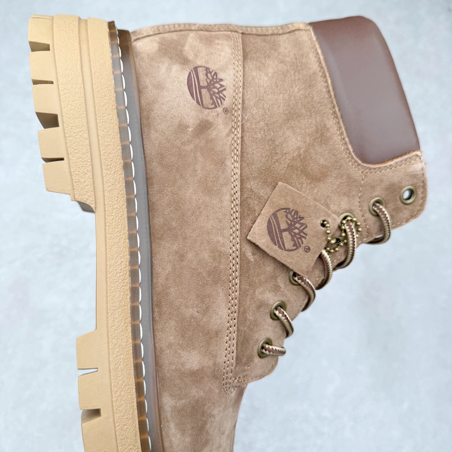 图片[6]-Timberland添柏岚/天伯伦经典户外休闲大黄靴系列 广东大厂品质 原盒原包装 面料采用意大利🇮🇹顶级磨砂细纹牛皮 搭配防臭防腐真皮乳胶鞋垫 给您完美的穿着体验 质量考究耐穿 型男必备 专治不帅 高品质脚感一流 尺码：39 -44（皮鞋码）-选品中心