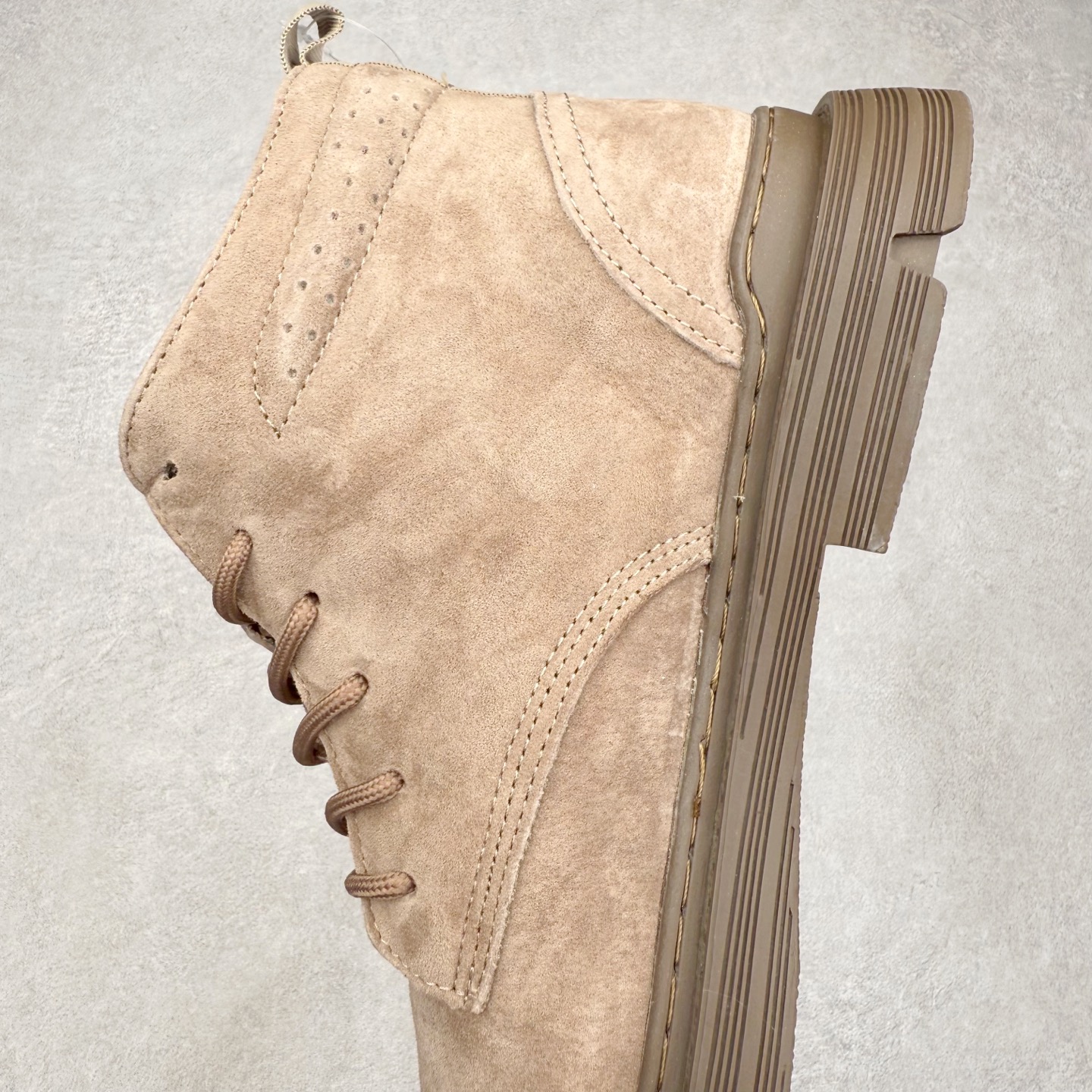 图片[7]-CAT卡特 硬汉推土机品牌经典百搭户外休闲大黄靴系列 广东大厂品质 25ss秋冬新款 常年主打 时尚潮流搭配 面料釆用意大利进口磨砂牛皮 全鞋真牛皮材料 大底到五金都是代工厂原材料制作 好货不杀猪 首单质量严格把控 全套官网统一包装 今年冬季防寒户外专用 日常随意搭配 型男必备 尺码：38 39 40 41 42 43 44 (偏大一码)-选品中心