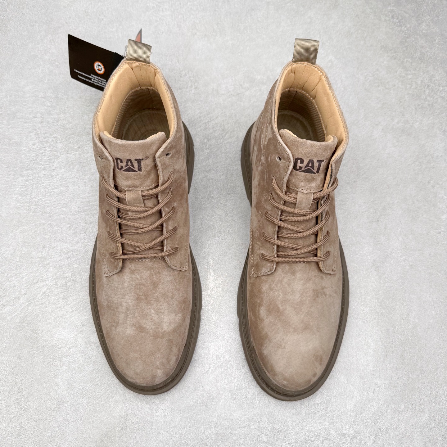 图片[2]-CAT卡特 硬汉推土机品牌经典百搭户外休闲大黄靴系列 广东大厂品质 25ss秋冬新款 常年主打 时尚潮流搭配 面料釆用意大利进口磨砂牛皮 全鞋真牛皮材料 大底到五金都是代工厂原材料制作 好货不杀猪 首单质量严格把控 全套官网统一包装 今年冬季防寒户外专用 日常随意搭配 型男必备 尺码：38 39 40 41 42 43 44 (偏大一码)-选品中心