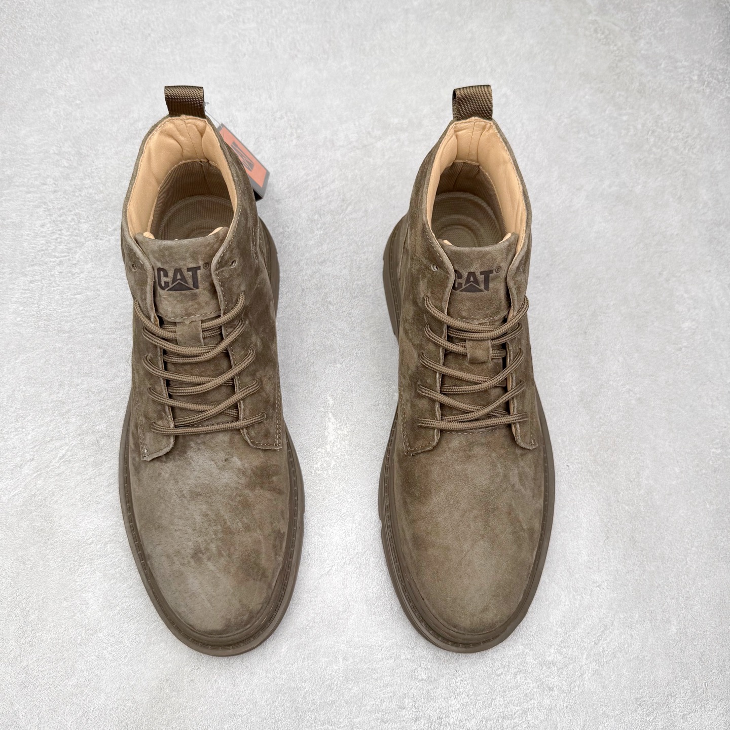 图片[2]-CAT卡特 硬汉推土机品牌经典百搭户外休闲大黄靴系列 广东大厂品质 25ss秋冬新款 常年主打 时尚潮流搭配 面料釆用意大利进口磨砂牛皮 全鞋真牛皮材料 大底到五金都是代工厂原材料制作 好货不杀猪 首单质量严格把控 全套官网统一包装 今年冬季防寒户外专用 日常随意搭配 型男必备 尺码：38 39 40 41 42 43 44 (偏大一码)-选品中心