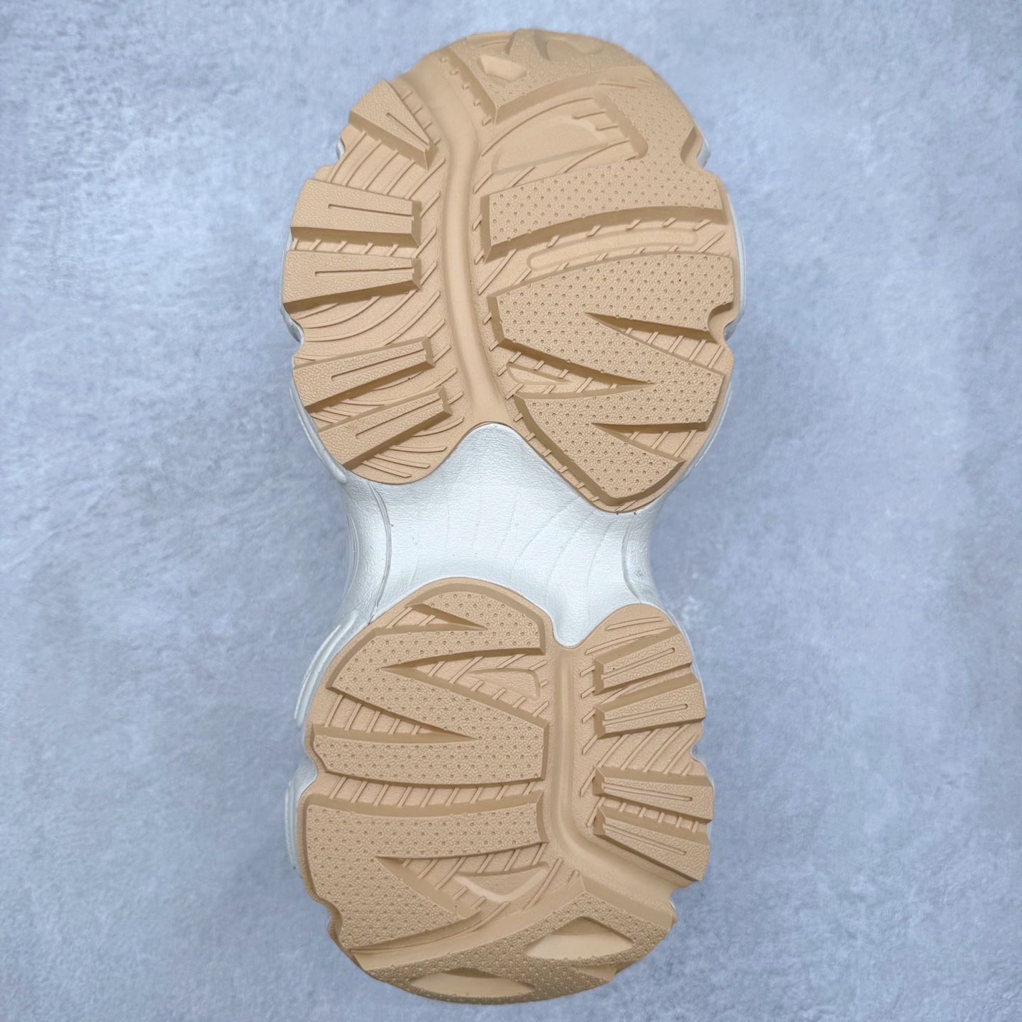 图片[9]-MLB WINNER CHUNKY 纽约洋基队合成革潮流时尚舒适休闲运动风厚底增高 防滑耐磨 低帮 老爹鞋 男女同款 黑色 实拍调校N版已经零色差零失真 百分百还原实物色彩所见即所得 不存在货不对板色差等低级问题 选购参考实物拍摄 不混卖不参货 只用心做好货严格选品 承诺混一赔十 尺码：36 36.5 37.5 38 38.5 39 40 40.5 41 42 42.5 43 44 44.5 45-选品中心