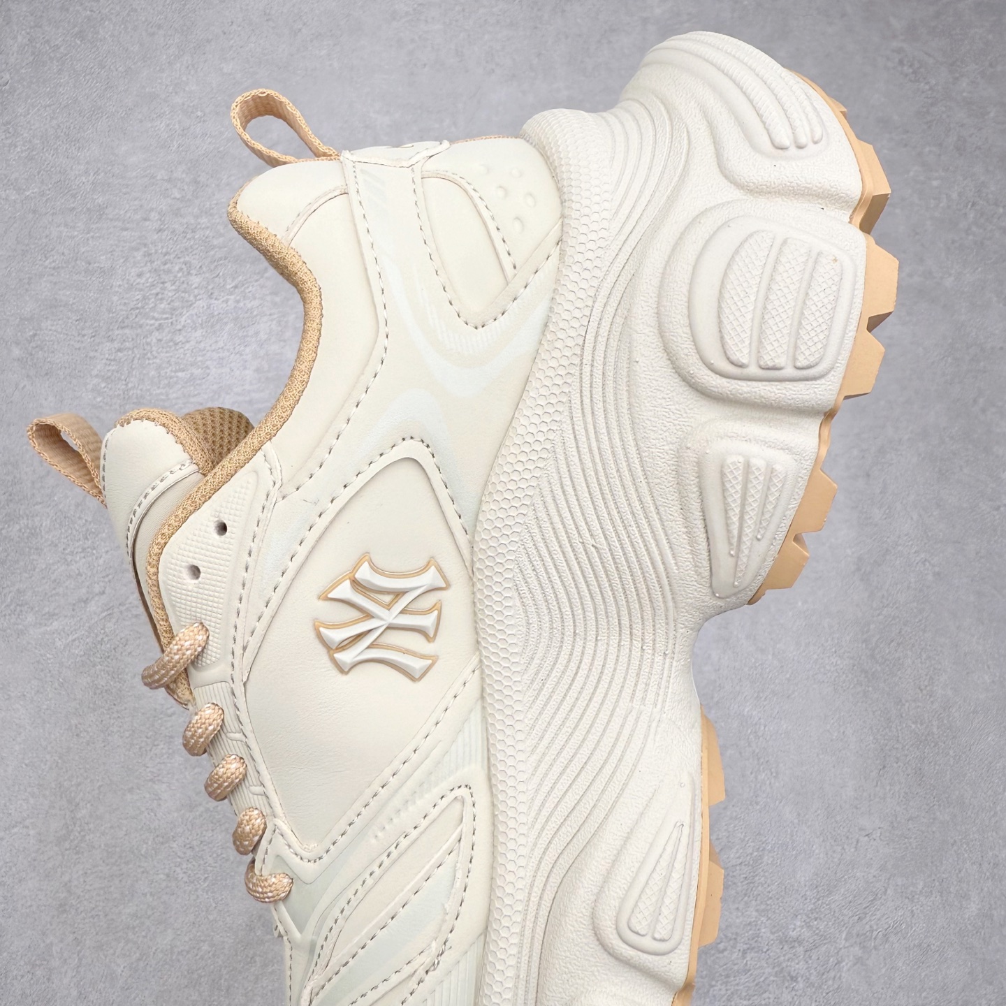 图片[7]-MLB WINNER CHUNKY 纽约洋基队合成革潮流时尚舒适休闲运动风厚底增高 防滑耐磨 低帮 老爹鞋 男女同款 黑色 实拍调校N版已经零色差零失真 百分百还原实物色彩所见即所得 不存在货不对板色差等低级问题 选购参考实物拍摄 不混卖不参货 只用心做好货严格选品 承诺混一赔十 尺码：36 36.5 37.5 38 38.5 39 40 40.5 41 42 42.5 43 44 44.5 45-选品中心