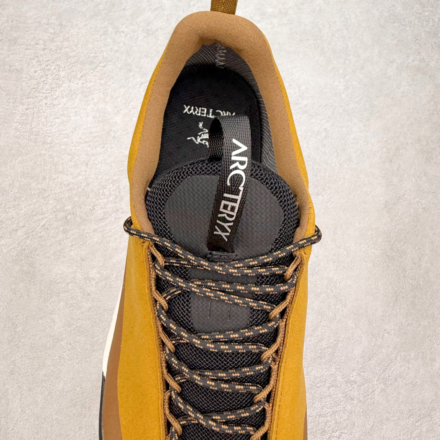 图片[5]-＃HP Arcteryx Konseal FL 2 Gore-Tex 始祖鸟户外防水透气低帮徒步登山鞋 Arcteryx中文名始祖鸟 加拿大户外服饰品牌 1989年创立于加拿大温哥华 始祖鸟来自加拿大海岸山脉 植根高山的专业户外品牌 始终秉承对精湛设计和工艺孜孜以求的准则 从1989年创立至今 Arcteryx始终不断在产品设计与做工上不惜工本 以满足始祖鸟的标准 品质、设计以及精简的理念造就了其良好的性能 并能满足严苛环境下的使用需求 尺码：39 40 41 42 43 44 45-选品中心