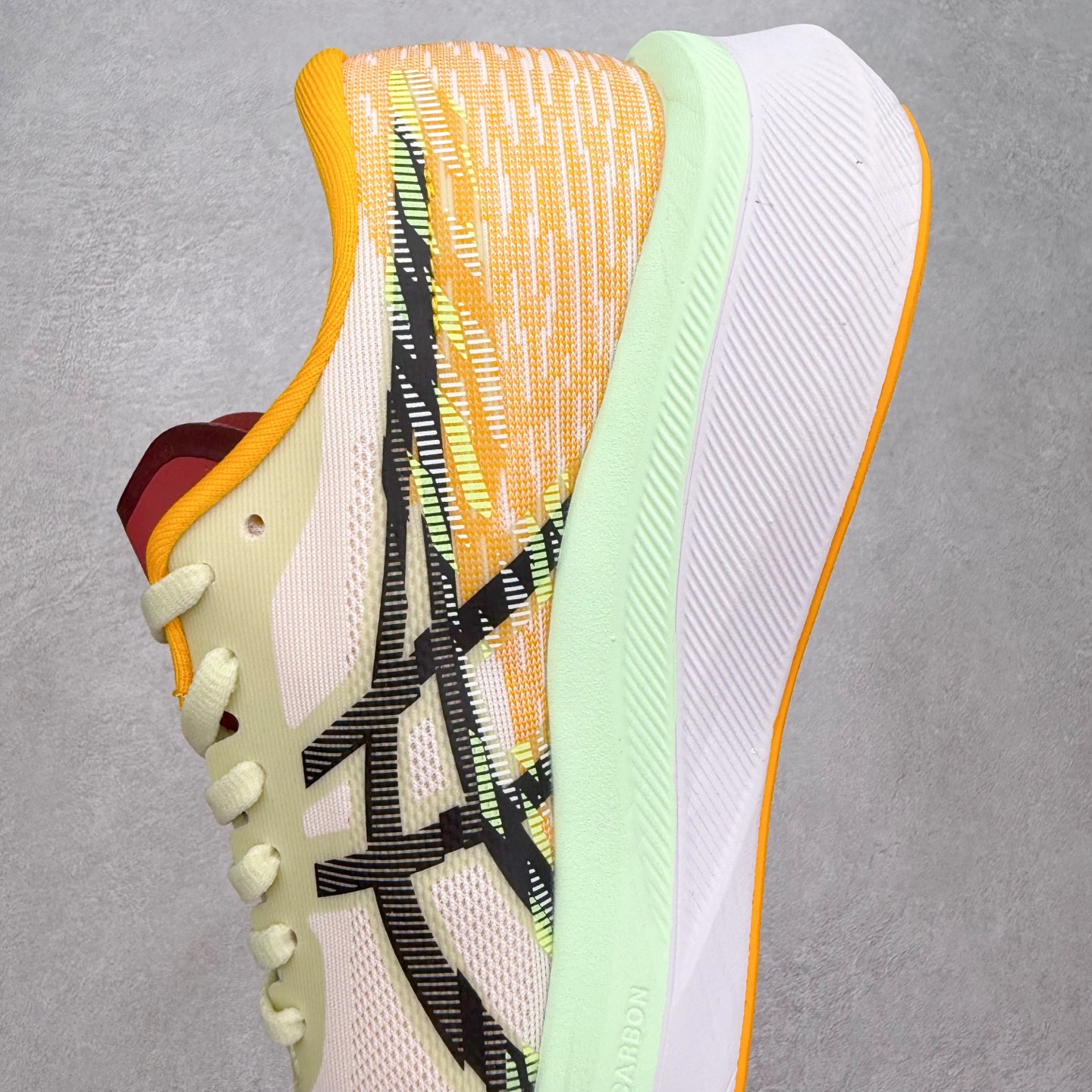 图片[7]-Asics Magic Speed 4 系列碳板竞速跑步鞋 鞋款采用亚瑟士FF BLAST CUSHIONING中底设计 为运动中带来回弾性和轻量性感受 工程网眼鞋面提供运动中所需的透气性和舒适性 内陷式碳板大底结构 带来运动时足底的舒适性和灵活性 帮助跑者获得轻盈的落地体验 尺码：36 37 38 39 39.5 40 40.5 41.5 42 42.5 43.5 44 45-选品中心