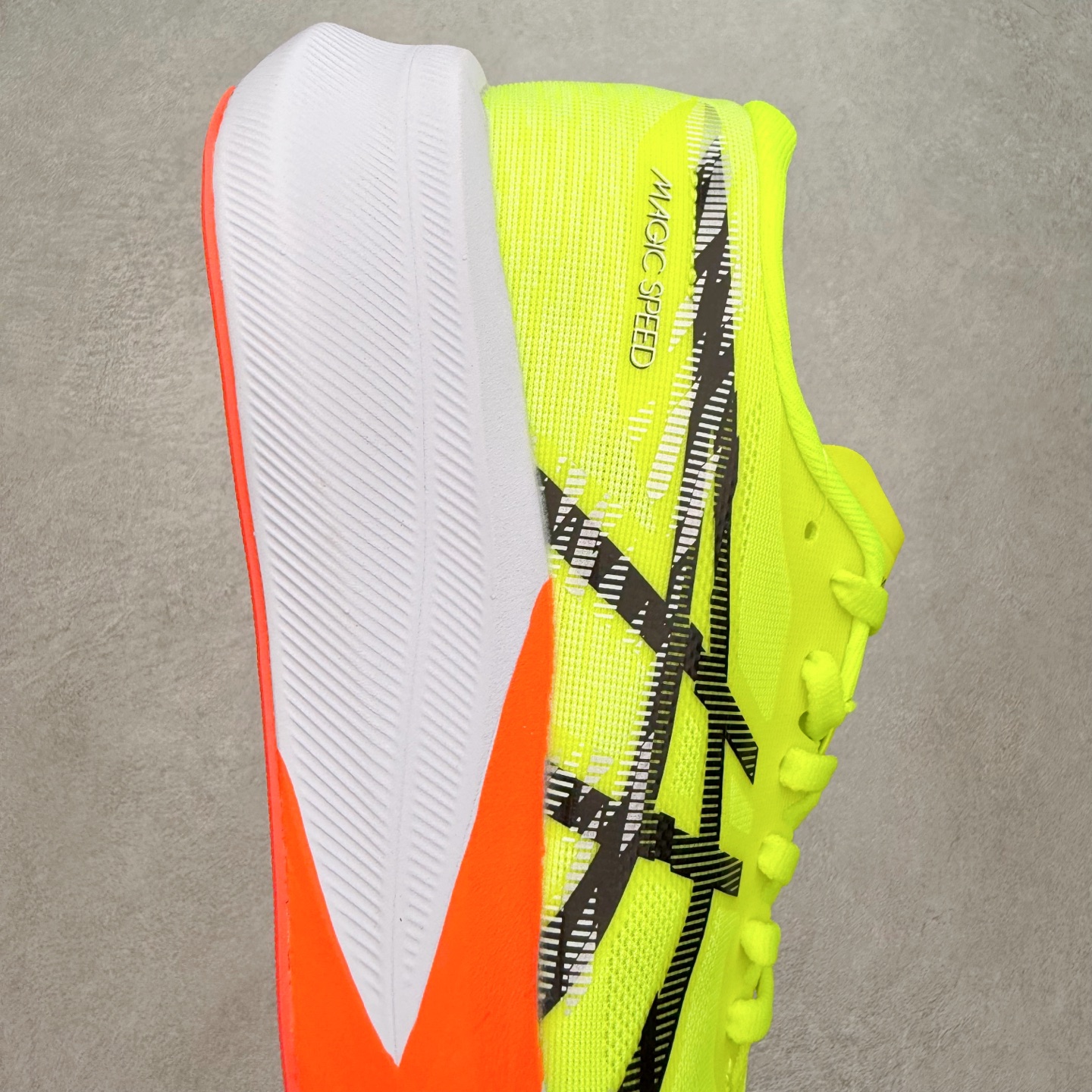 图片[6]-Asics Magic Speed 4 系列碳板竞速跑步鞋 鞋款采用亚瑟士FF BLAST CUSHIONING中底设计 为运动中带来回弾性和轻量性感受 工程网眼鞋面提供运动中所需的透气性和舒适性 内陷式碳板大底结构 带来运动时足底的舒适性和灵活性 帮助跑者获得轻盈的落地体验 尺码：36 37 38 39 39.5 40 40.5 41.5 42 42.5 43.5 44 45-选品中心