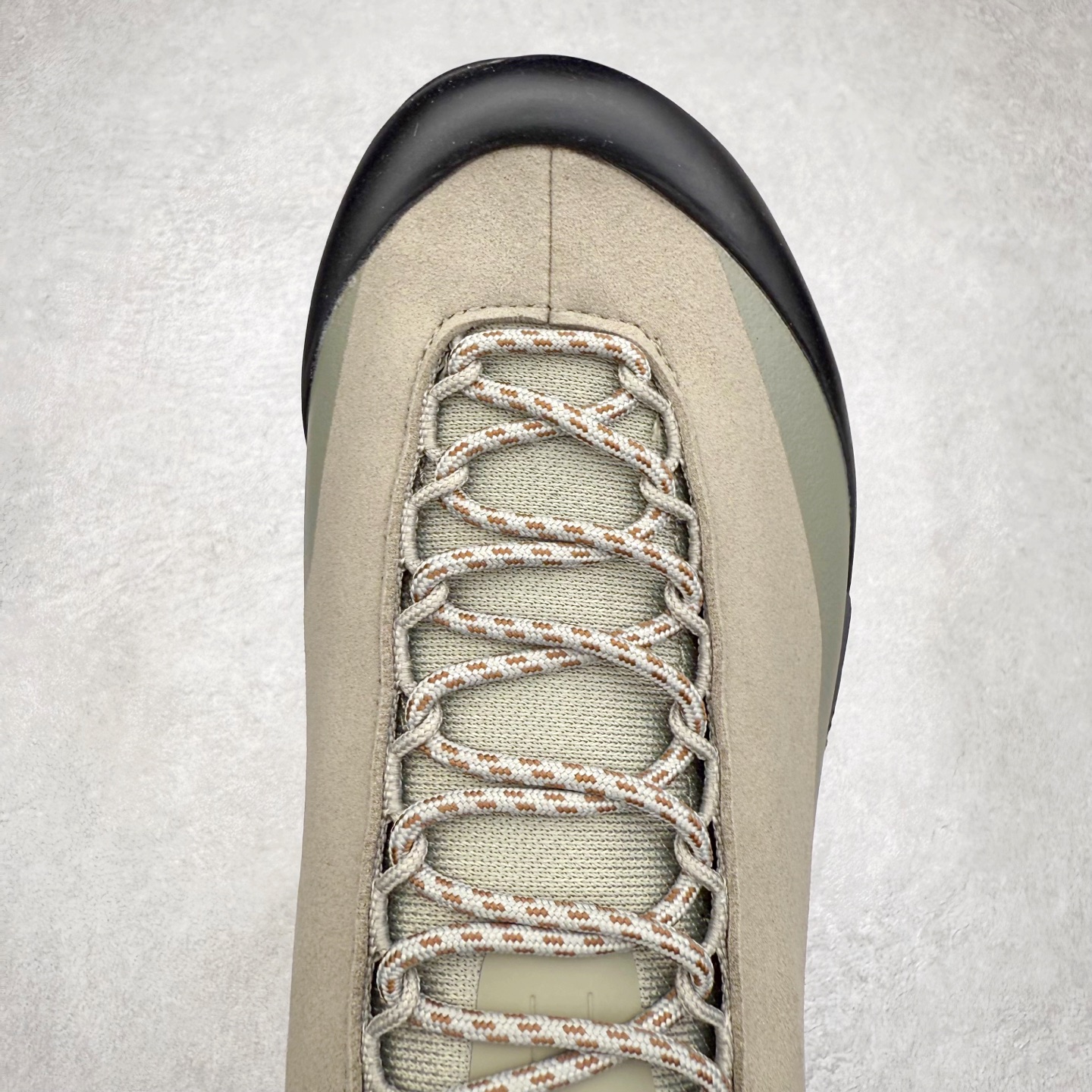 图片[4]-＃HP Arcteryx Konseal FL 2 Gore-Tex 始祖鸟户外防水透气低帮徒步登山鞋 Arcteryx中文名始祖鸟 加拿大户外服饰品牌 1989年创立于加拿大温哥华 始祖鸟来自加拿大海岸山脉 植根高山的专业户外品牌 始终秉承对精湛设计和工艺孜孜以求的准则 从1989年创立至今 Arcteryx始终不断在产品设计与做工上不惜工本 以满足始祖鸟的标准 品质、设计以及精简的理念造就了其良好的性能 并能满足严苛环境下的使用需求 尺码：39 40 41 42 43 44 45-选品中心