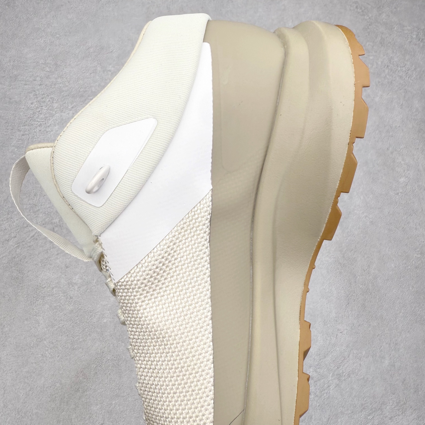 图片[7]-＃HP Arcteryx Aerios FL 2 Mid Gtx 始祖鸟涤纶TPU 覆盖防水耐磨防水透气包裹性支撑中帮徒步鞋 Arcteryx中文名始祖鸟 加拿大户外服饰品牌 1989年创立于加拿大温哥华 始祖鸟来自加拿大海岸山脉 植根高山的专业户外品牌 始终秉承对精湛设计和工艺孜孜以求的准则 从1989年创立至今 Arcteryx始终不断在产品设计与做工上不惜工本 以满足始祖鸟的标准 品质、设计以及精简的理念造就了其良好的性能 并能满足严苛环境下的使用需求 尺码：36 37 38 39 40 41 42 43 44-选品中心