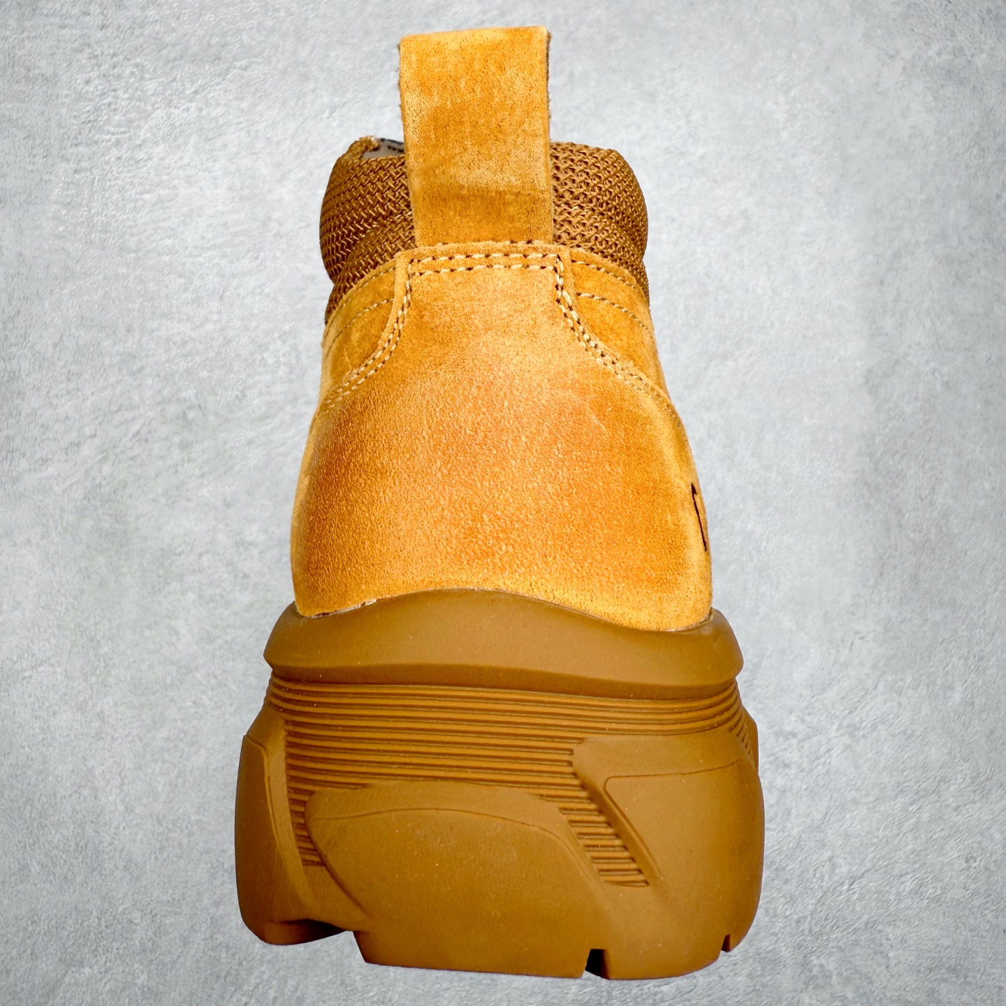 图片[8]-CAT卡特 硬汉推土机品牌经典百搭户外中帮休闲马丁靴系列 广东大厂品质 官网常年主打款 时尚潮流搭配 面料釆用意大利进口磨砂牛皮 全鞋真牛皮材料 大底到五金都是代工厂原材料制作 好货不杀猪 首单质量严格把控 全套官网统一包装 今年冬季防寒户外专用 日常随意搭配 型男必备 尺码：39-44 (偏大一码)-选品中心