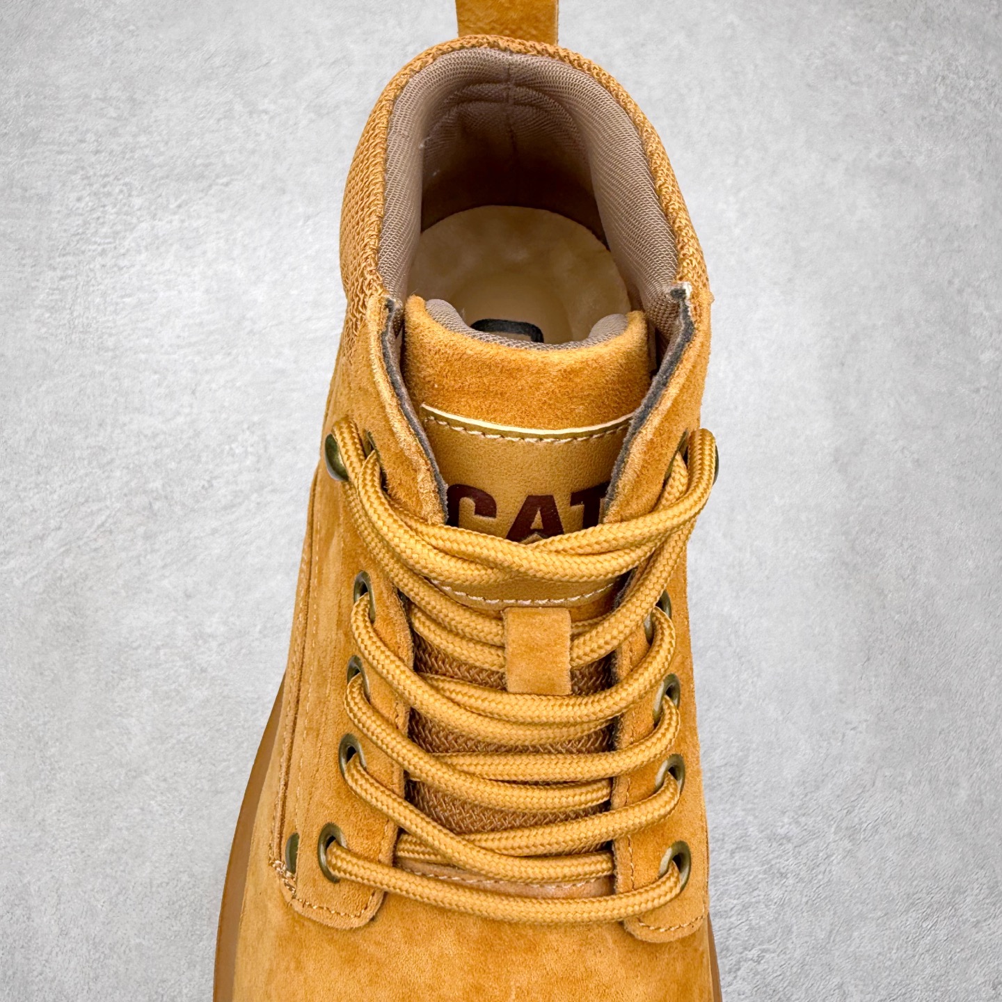 图片[5]-CAT卡特 硬汉推土机品牌经典百搭户外中帮休闲马丁靴系列 广东大厂品质 官网常年主打款 时尚潮流搭配 面料釆用意大利进口磨砂牛皮 全鞋真牛皮材料 大底到五金都是代工厂原材料制作 好货不杀猪 首单质量严格把控 全套官网统一包装 今年冬季防寒户外专用 日常随意搭配 型男必备 尺码：39-44 (偏大一码)-选品中心