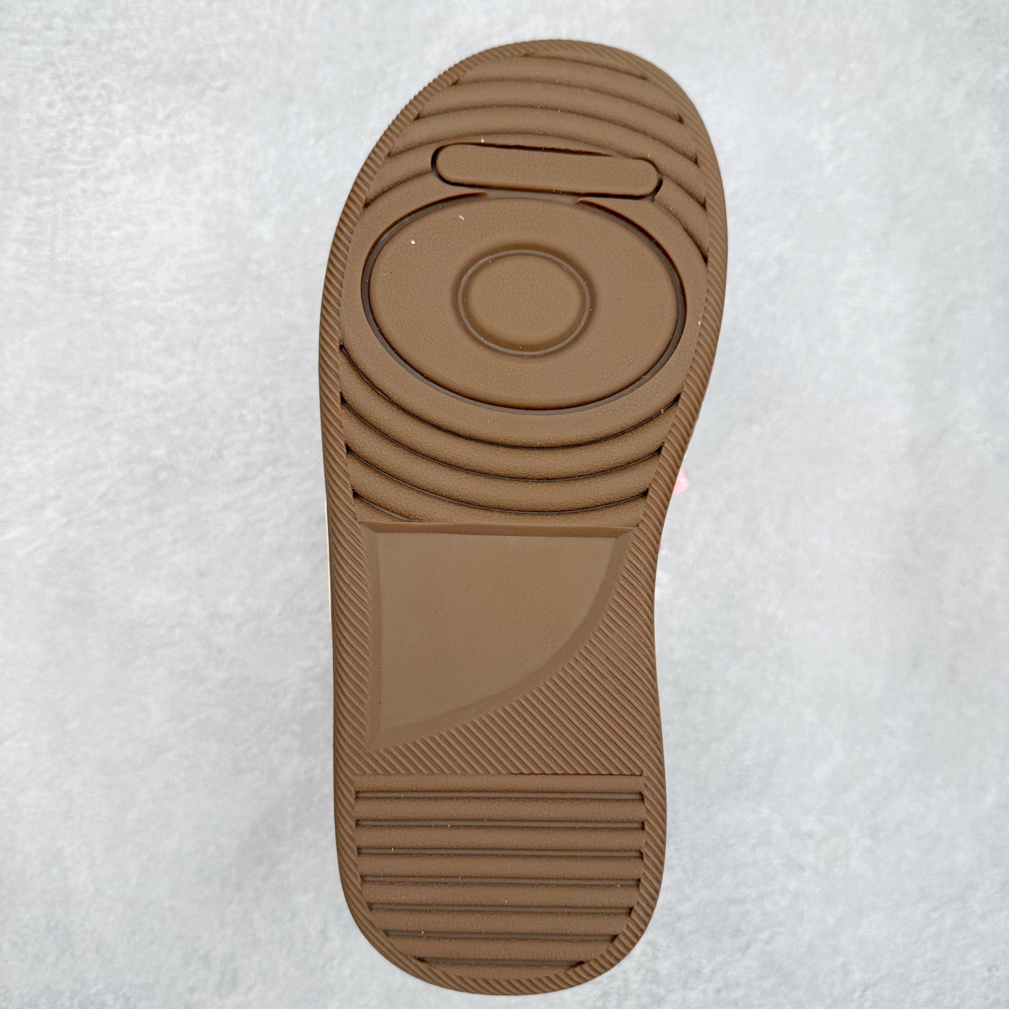 图片[9]-Sanrio/三丽鸥 x OLD ORDER 联名限定 凯蒂粉蓝 6.5CM 厚底增高帆布鞋 马卡龙 鞋身满印的Hello Kitty凯蒂猫图案真的好可爱💗 粉蓝色系的毛边设计满满小香风氛围感 脚感蛮舒适的不磨脚，搭配清新干净 小个子也能拥有大长腿 出街穿这双回头率拉满了🥰 氛围感就够了 日常穿搭也很出彩啦 货号：O2320805 尺码：35 36 37 38 39 40-选品中心